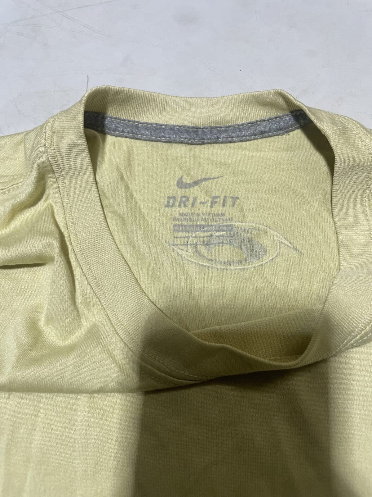Nike Dri-FIT thrift t-shirt India detail view