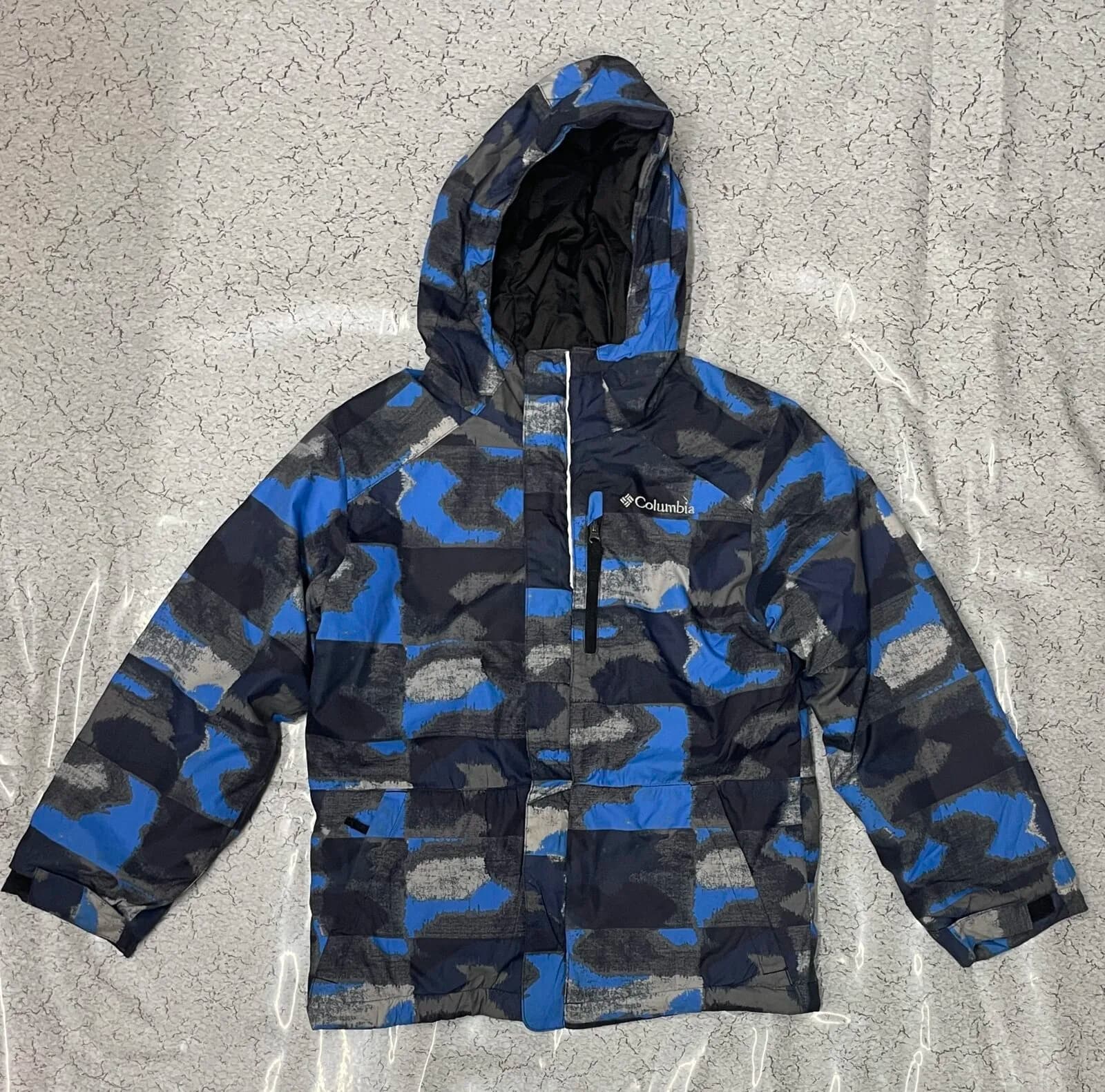Columbia thrift winter jacket India