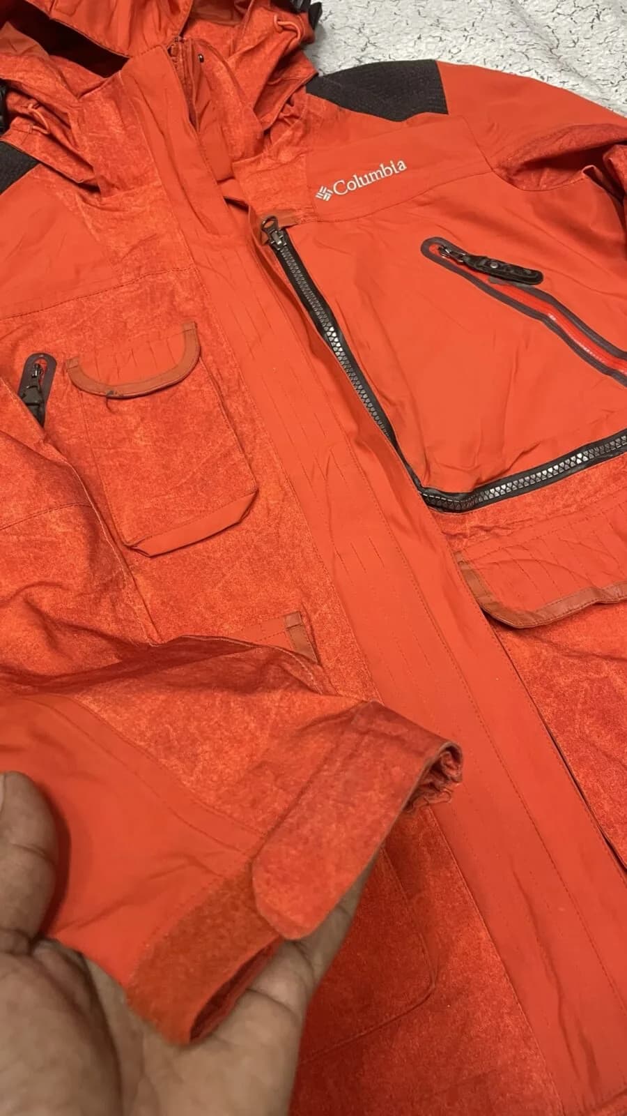 Columbia Omni-Tech thrift jacket India detail view
