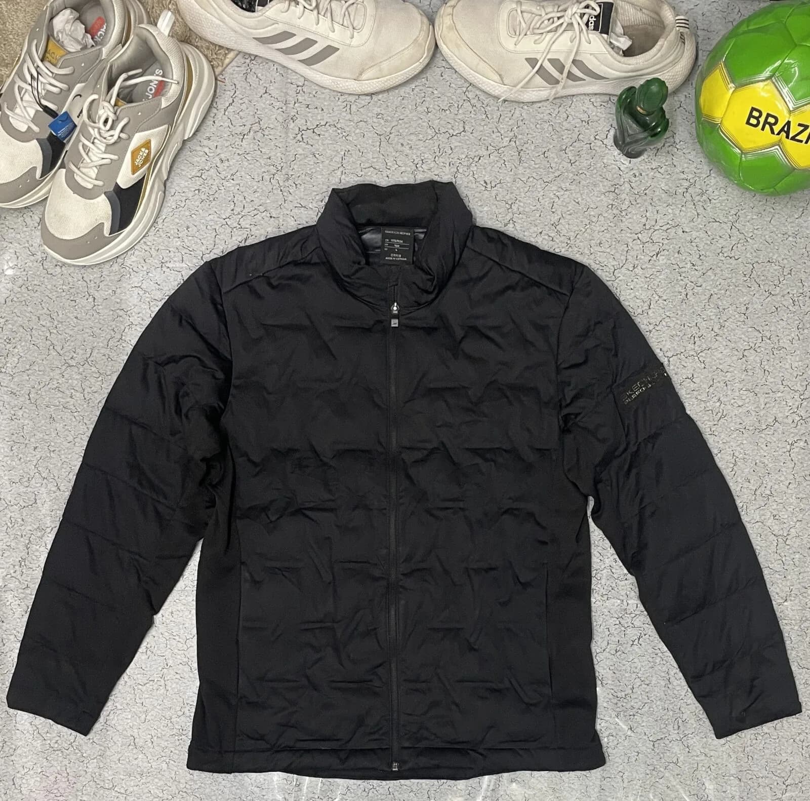Branded thrift puffer jacket India