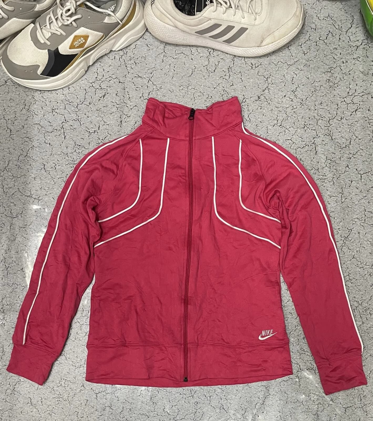 Nike thrift track jacket India