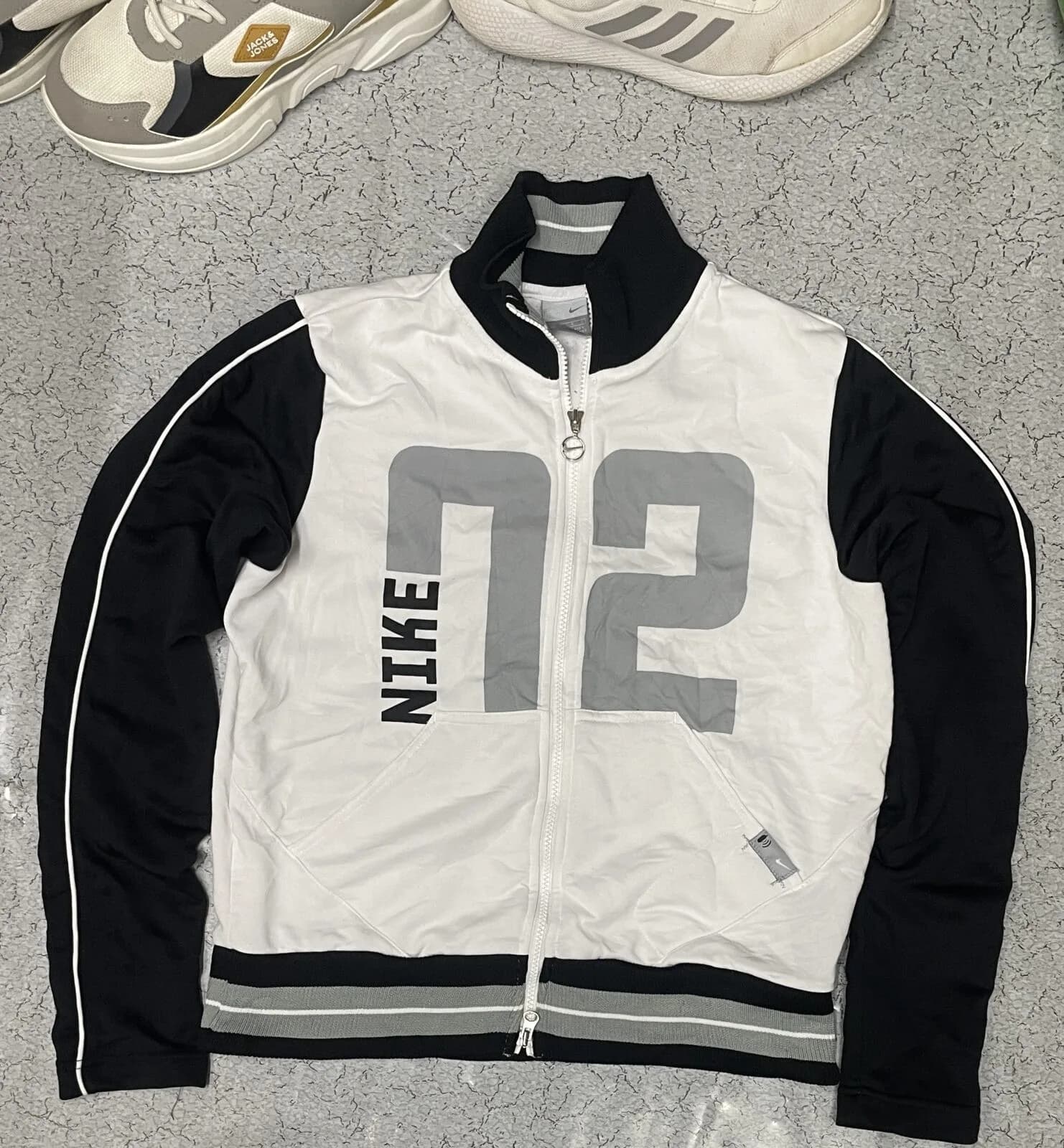 Nike thrift jacket India