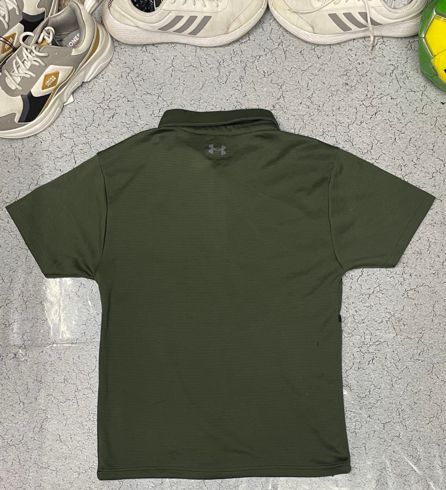 Under Armour HeatGear thrift t-shirt India detail view