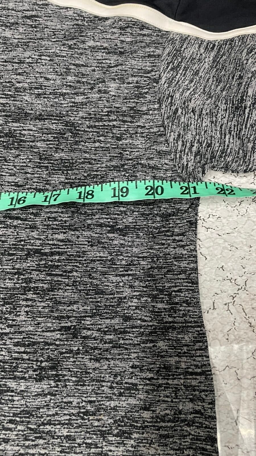 Under Armour thrift t-shirt India close-up