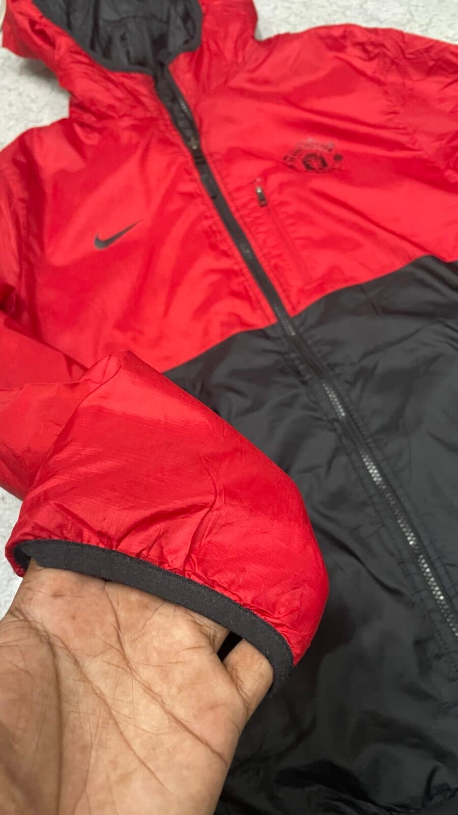 Nike thrift jacket India detail view