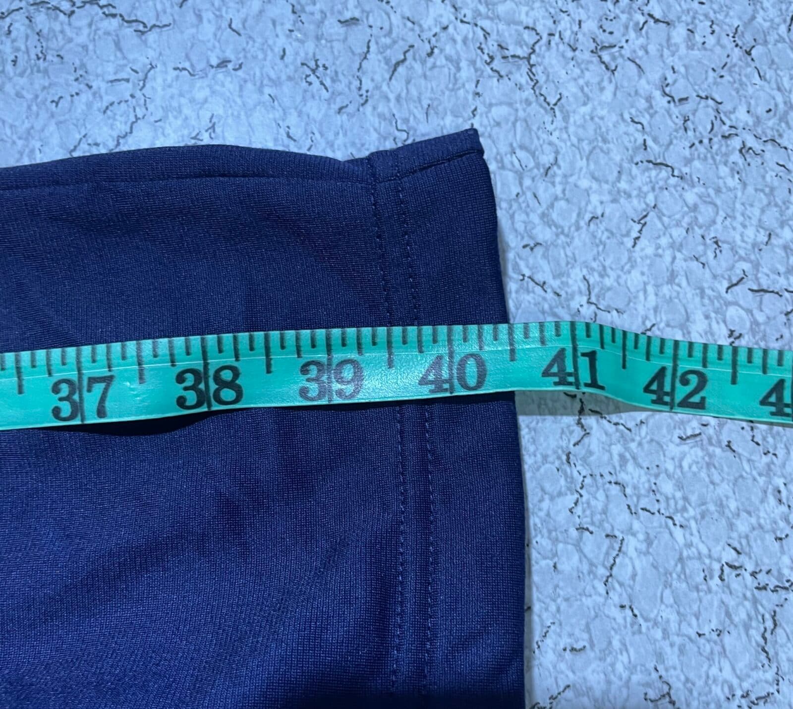 Puma thrift track pants India detail view