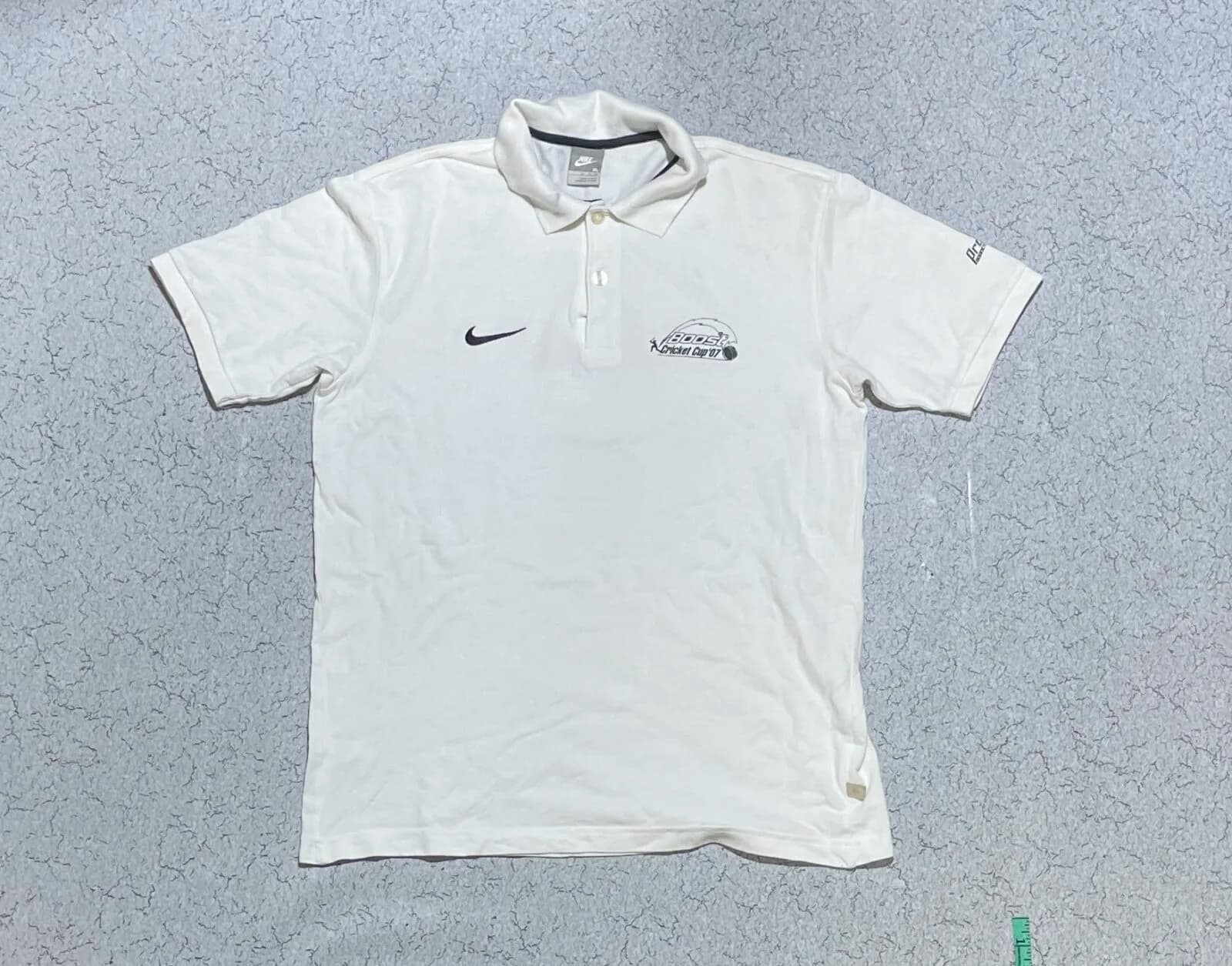 Nike thrift t-shirt India