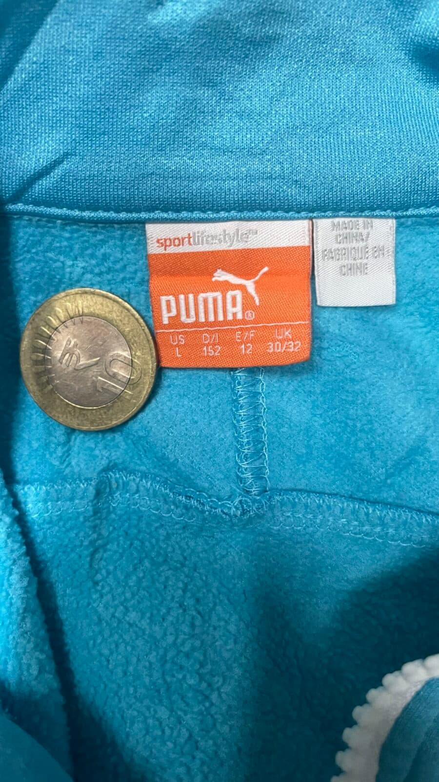 Puma thrift t-shirt India close-up