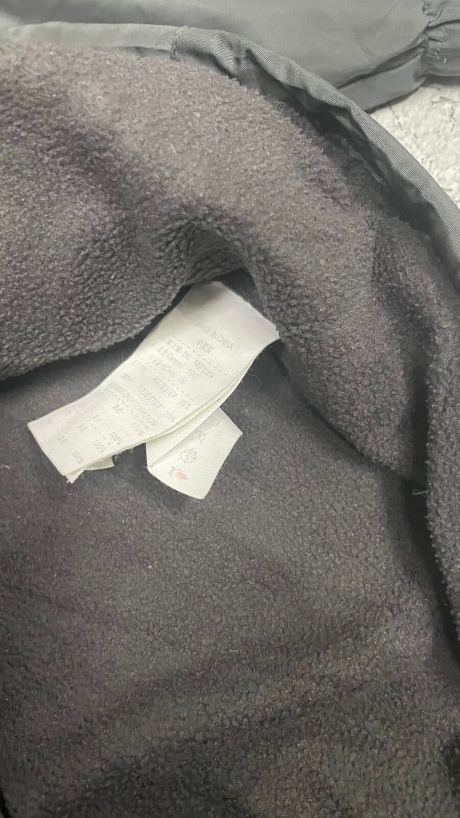 Nike thrift windbreaker jacket India detail view