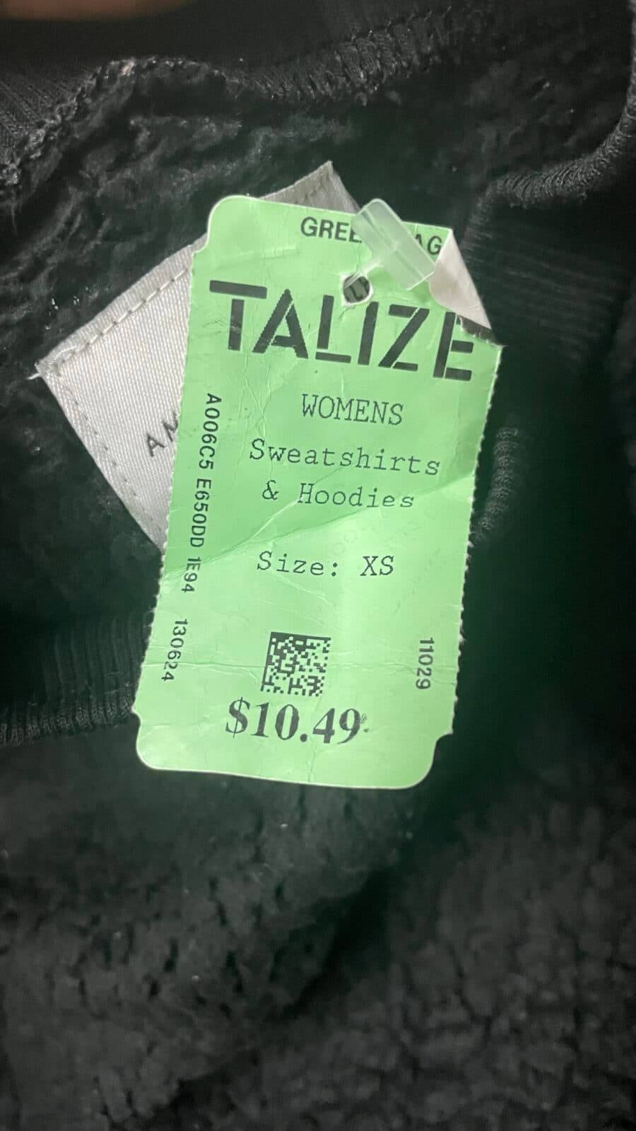 Branded thrift fleece jacket India detail view