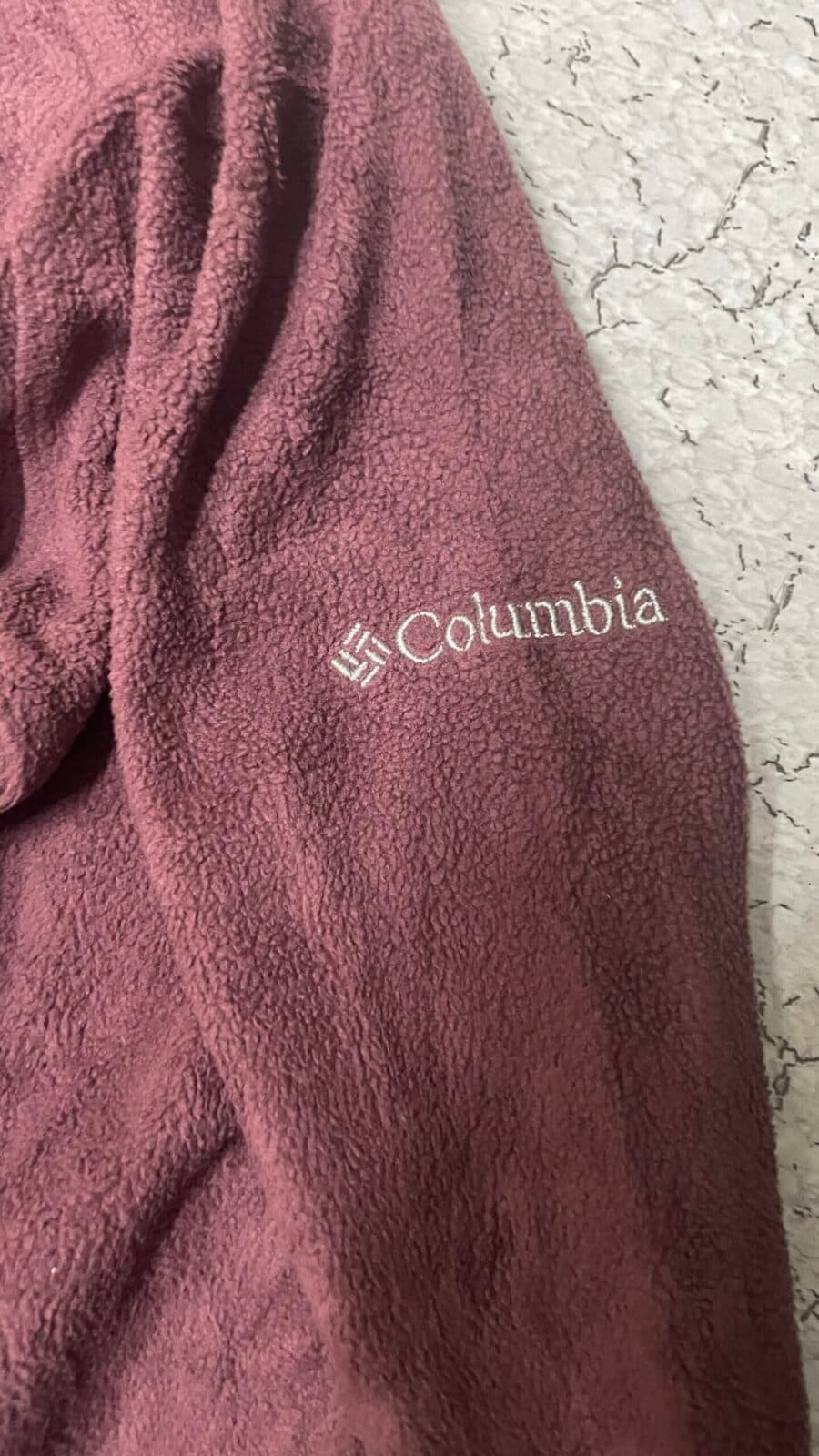Columbia thrift fleece jacket India close-up