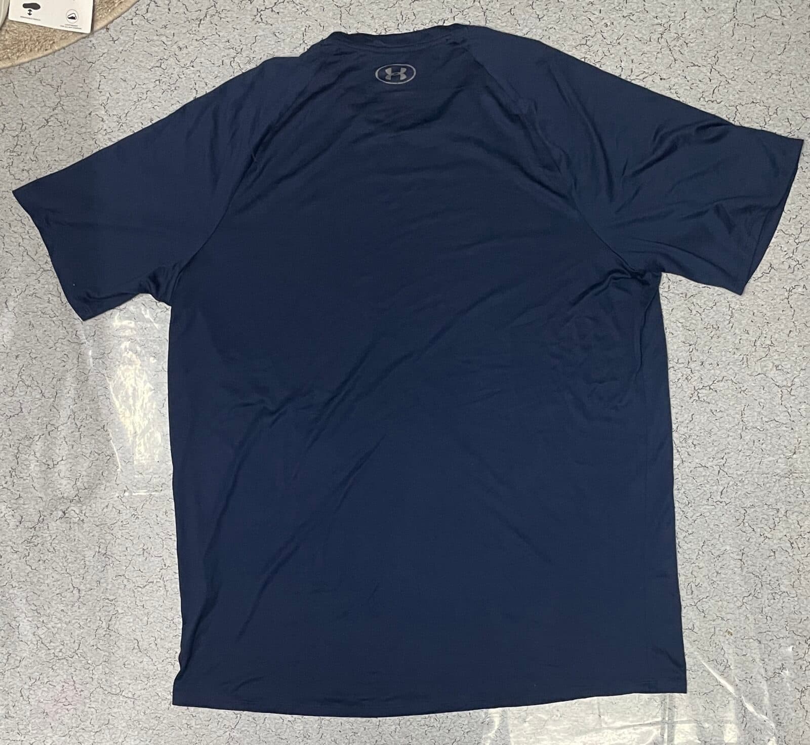 Under Armour thrift t-shirt India close-up