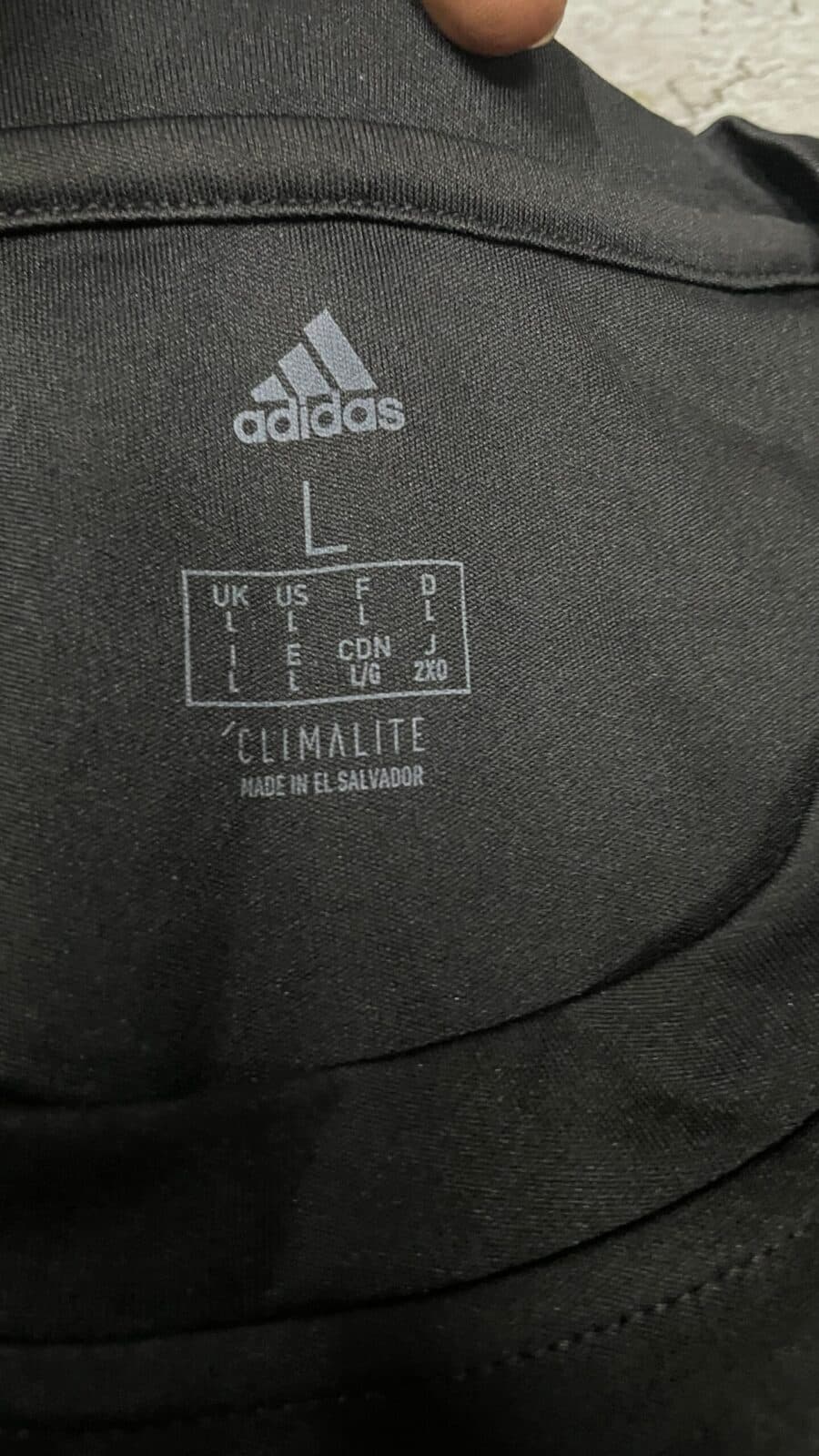 Adidas thrift t-shirt India detail view
