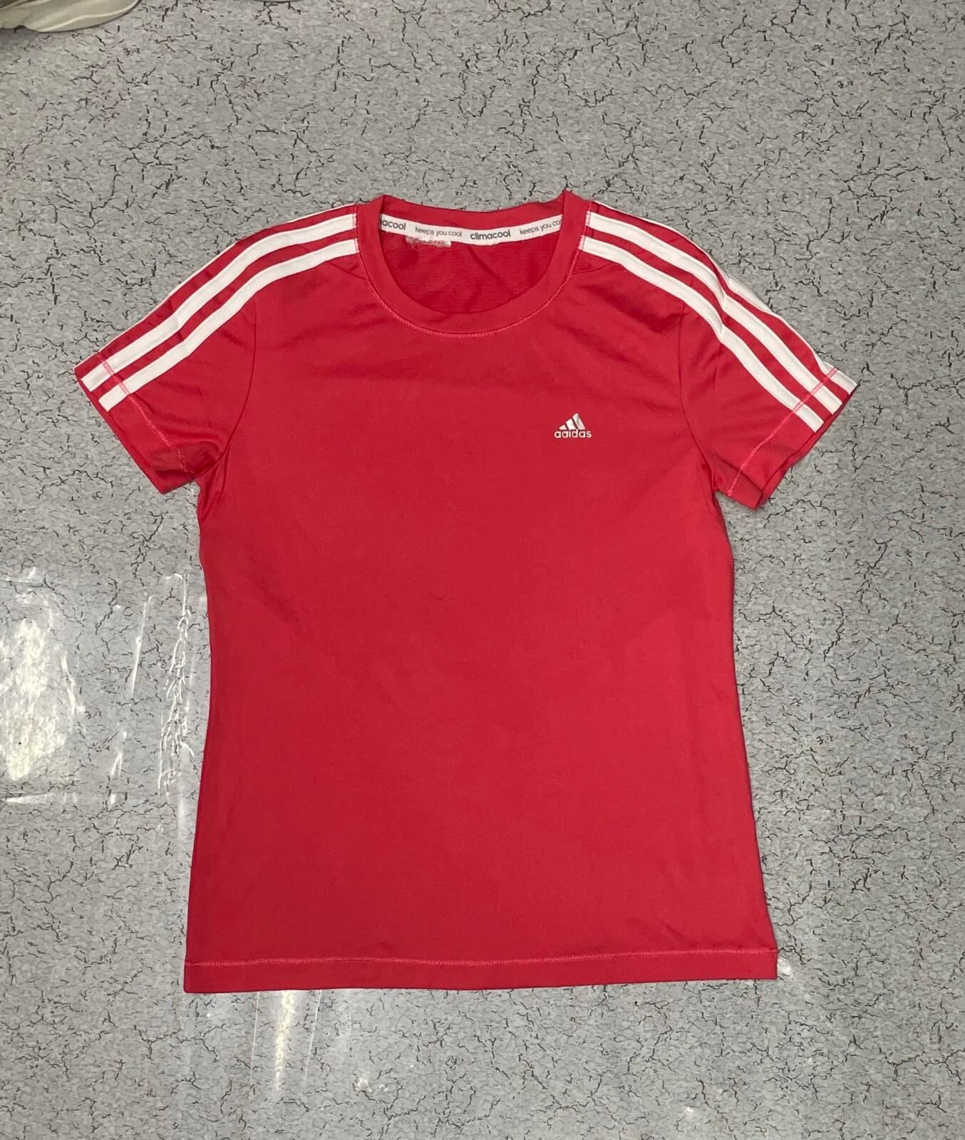 Adidas thrift t-shirt India