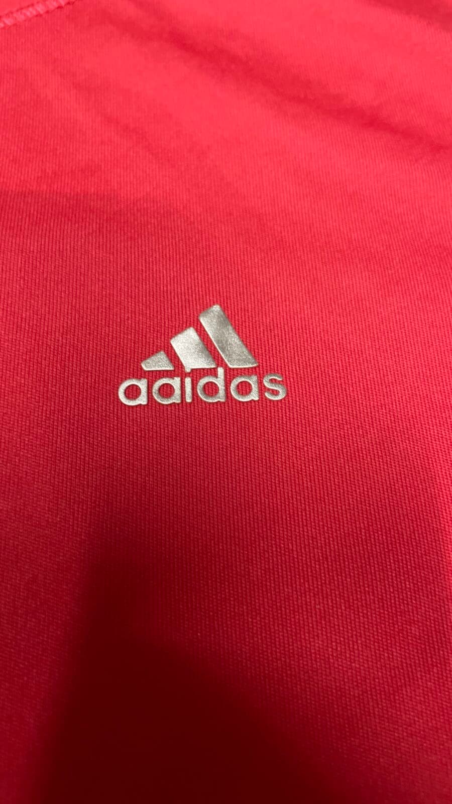 Adidas thrift t-shirt India detail view