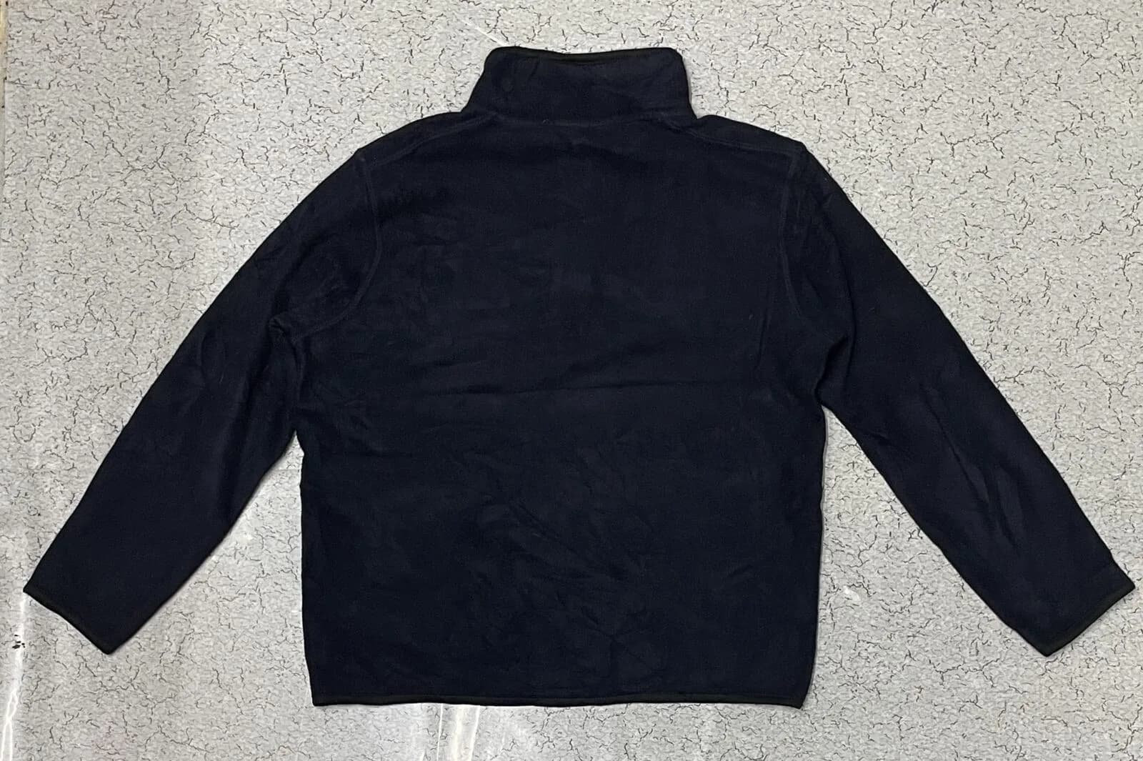 Uniqlo thrift sweater India back view