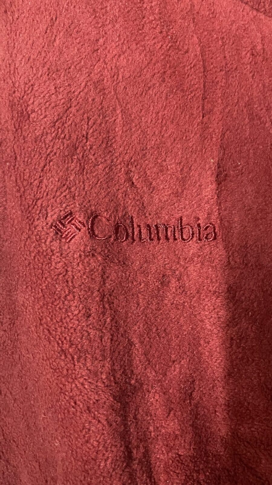 Columbia thrift sweatshirt India detail view