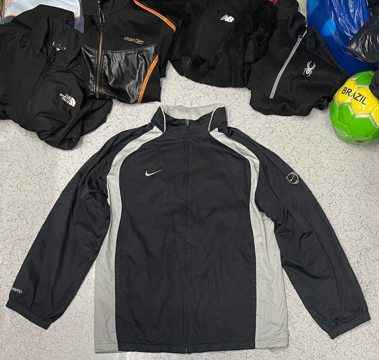 Nike thrift winter jacket India back view