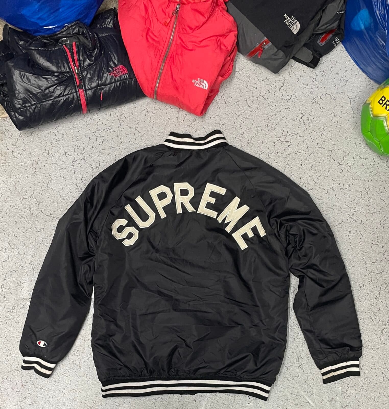 Champion thrift winter jacket India detail view