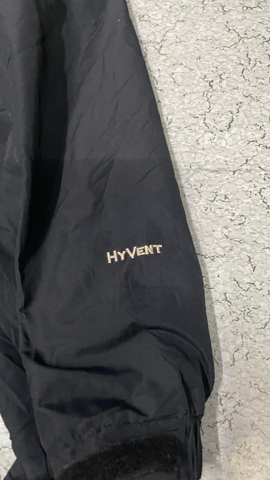 The North Face HyVent thrift winter jacket India close-up