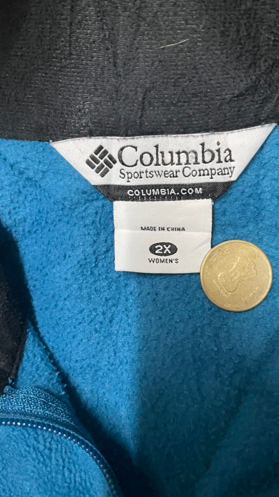 Columbia thrift winter jacket India detail view