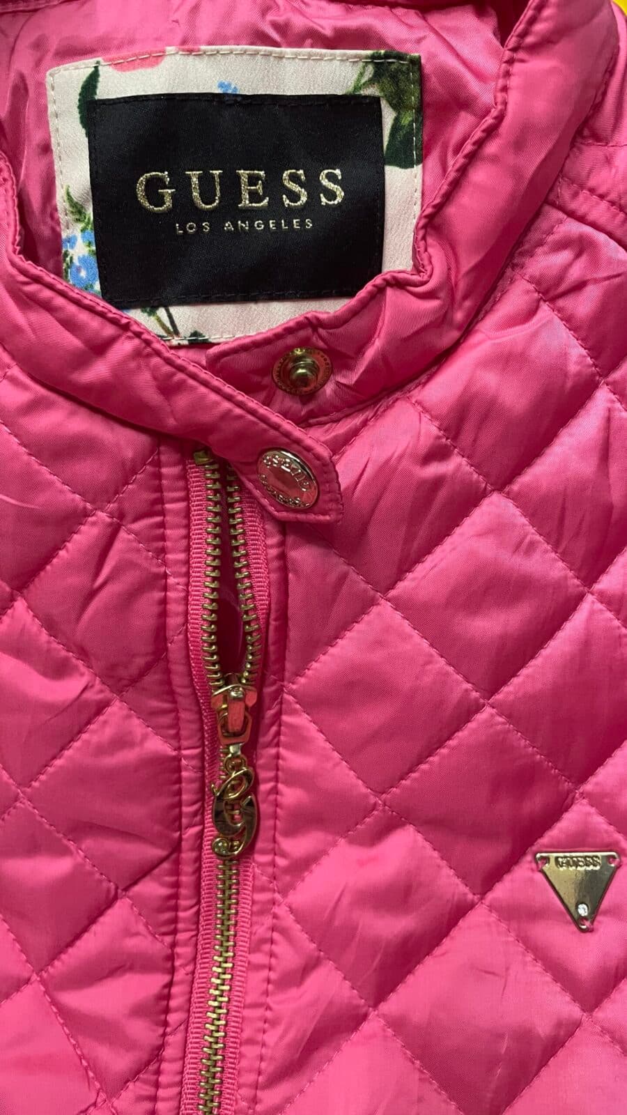 Branded thrift puffer jacket India detail view