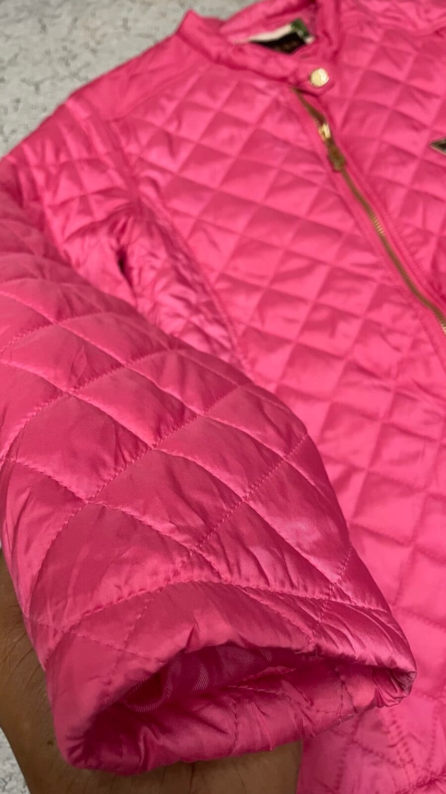 Branded thrift puffer jacket India close-up
