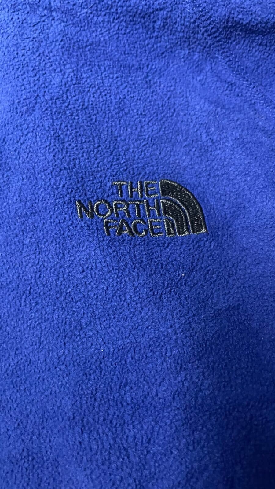 The North Face thrift sweatshirt India detail view