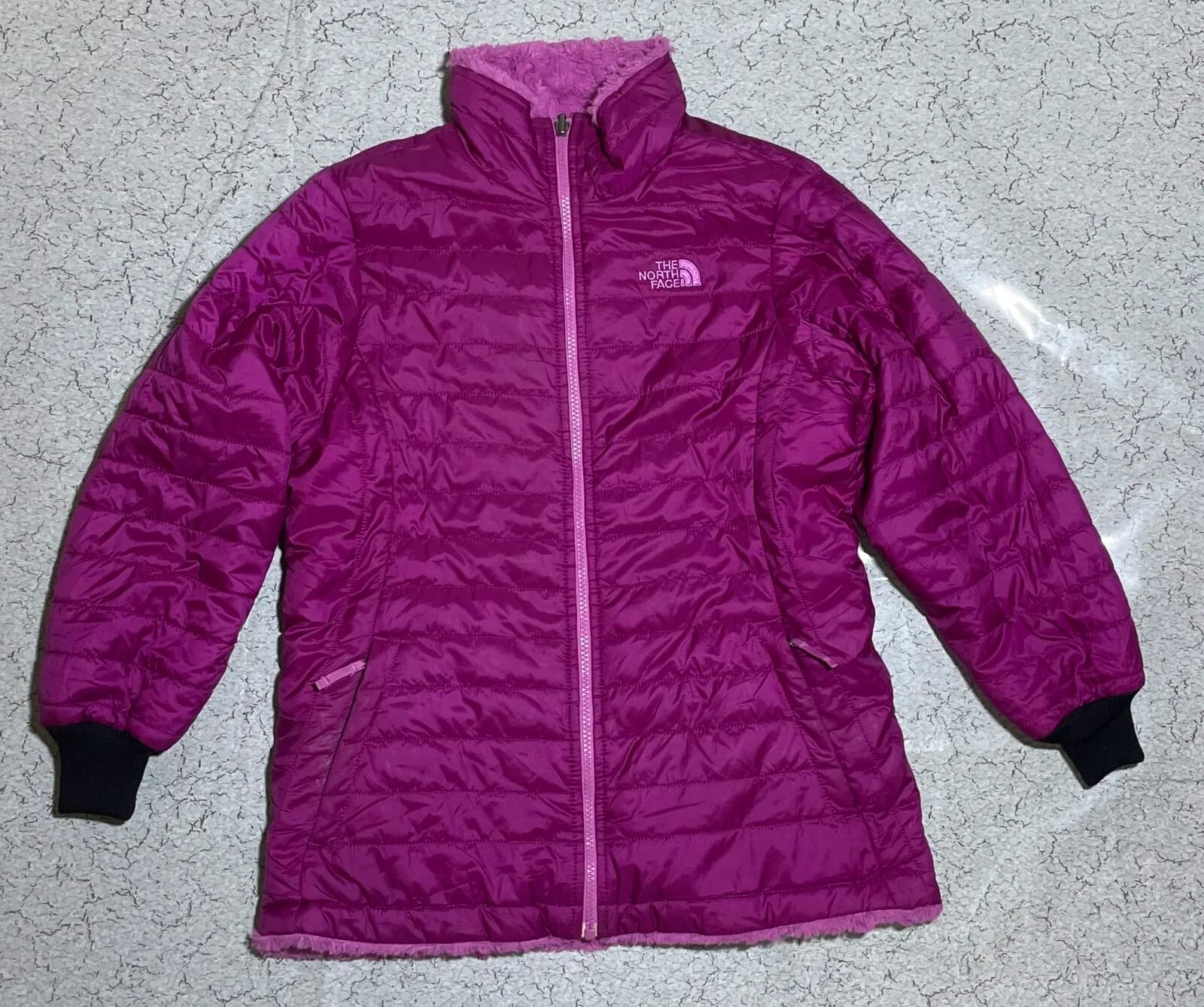 The North Face thrift puffer jacket India back view