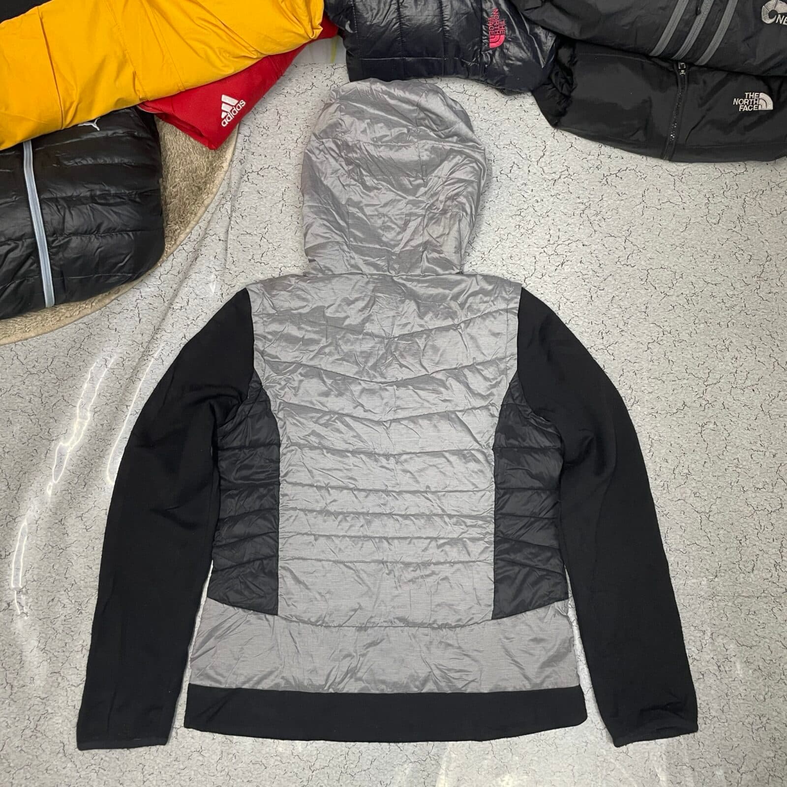 Branded thrift puffer jacket India back view
