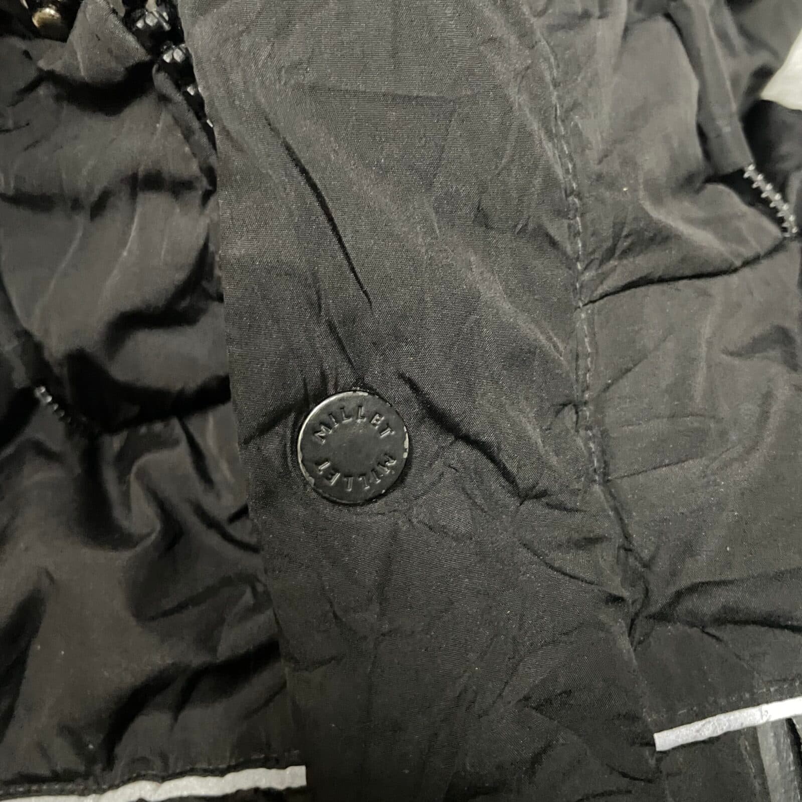 Branded thrift parka jacket India detail view