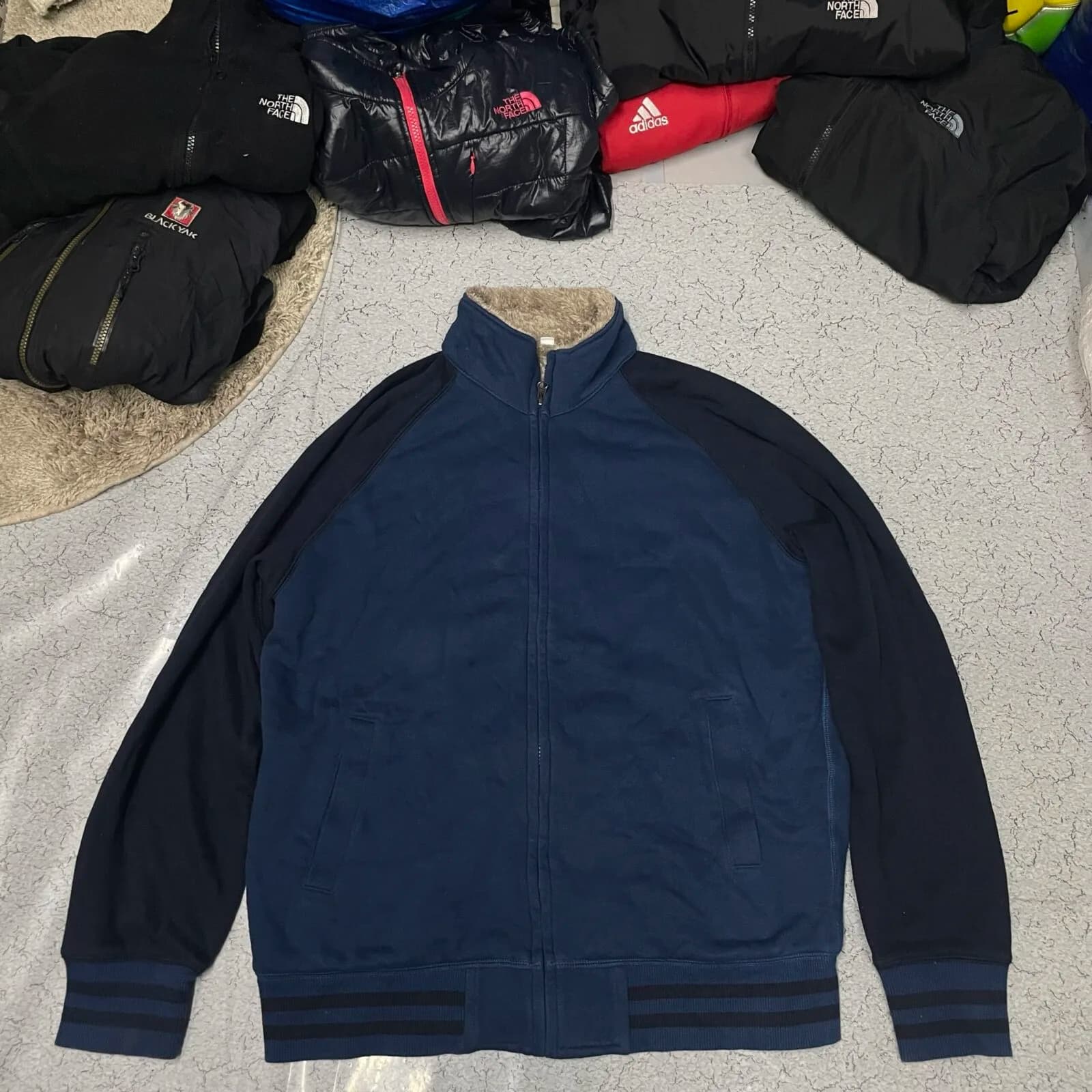 Uniqlo thrift sweater India