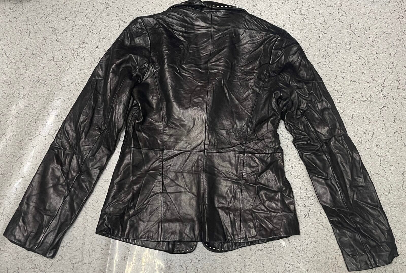 Banana Republic Women’s Genuine Leather Coat Black -XS thrift clothing India back view