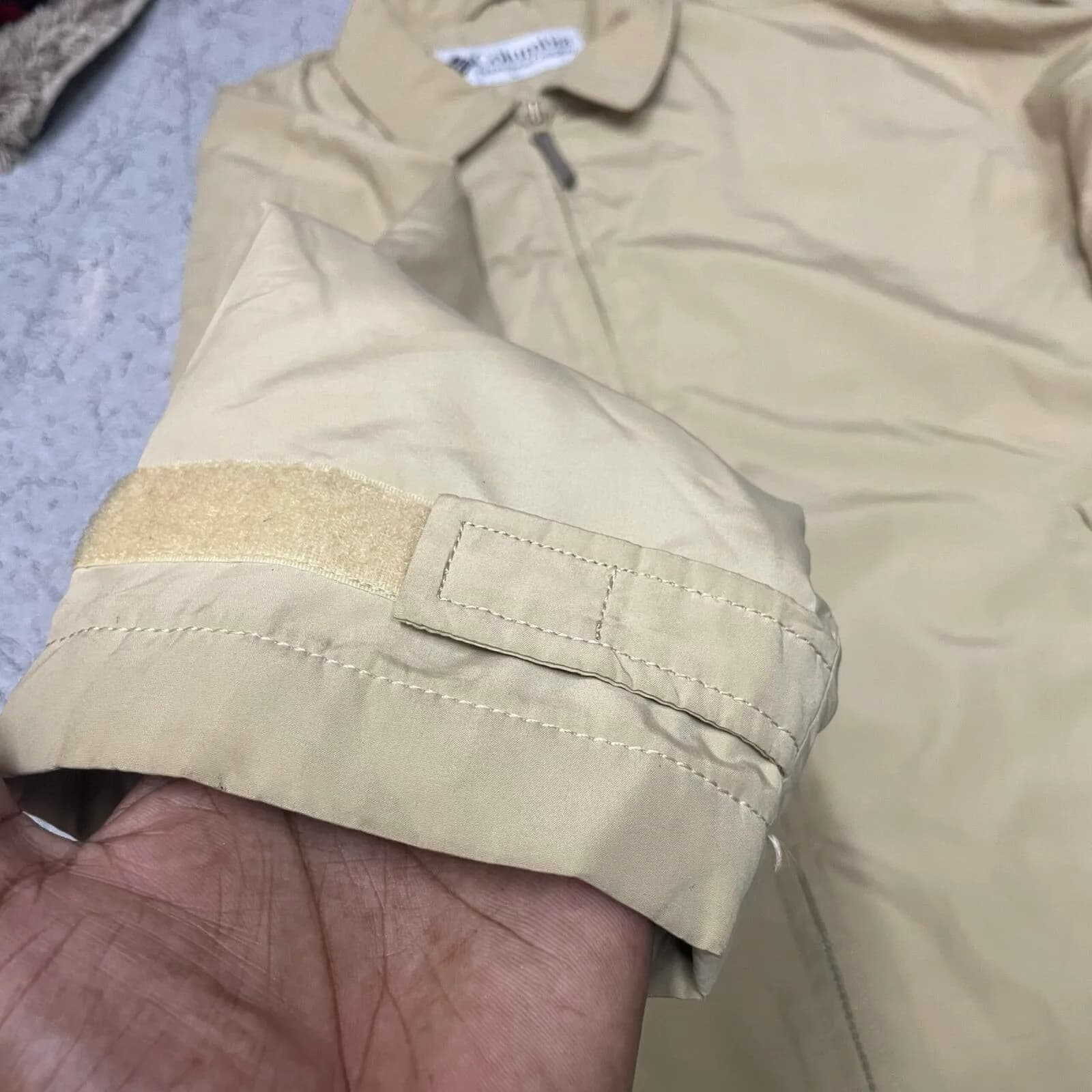 Columbia thrift windbreaker jacket India back view