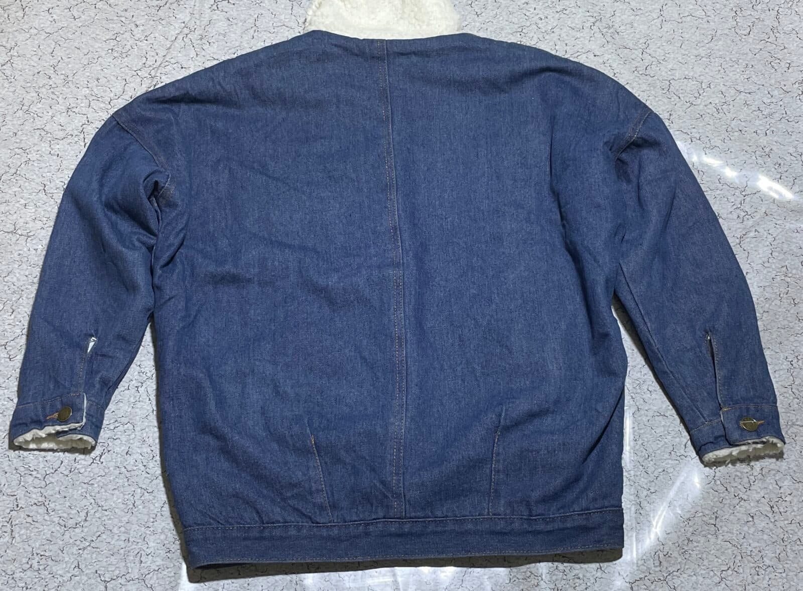 Branded thrift jacket India detail view