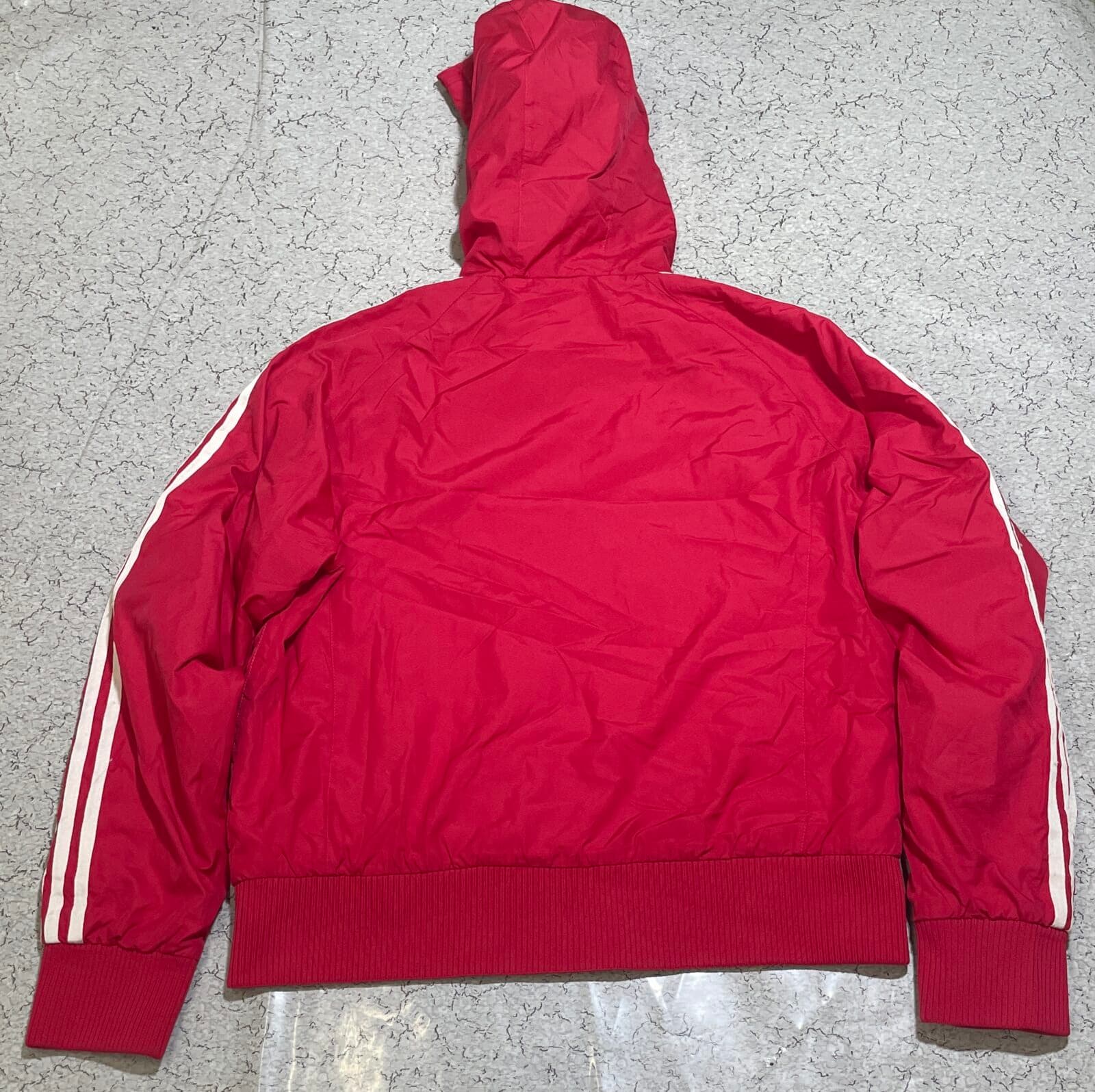 Adidas thrift jacket India detail view