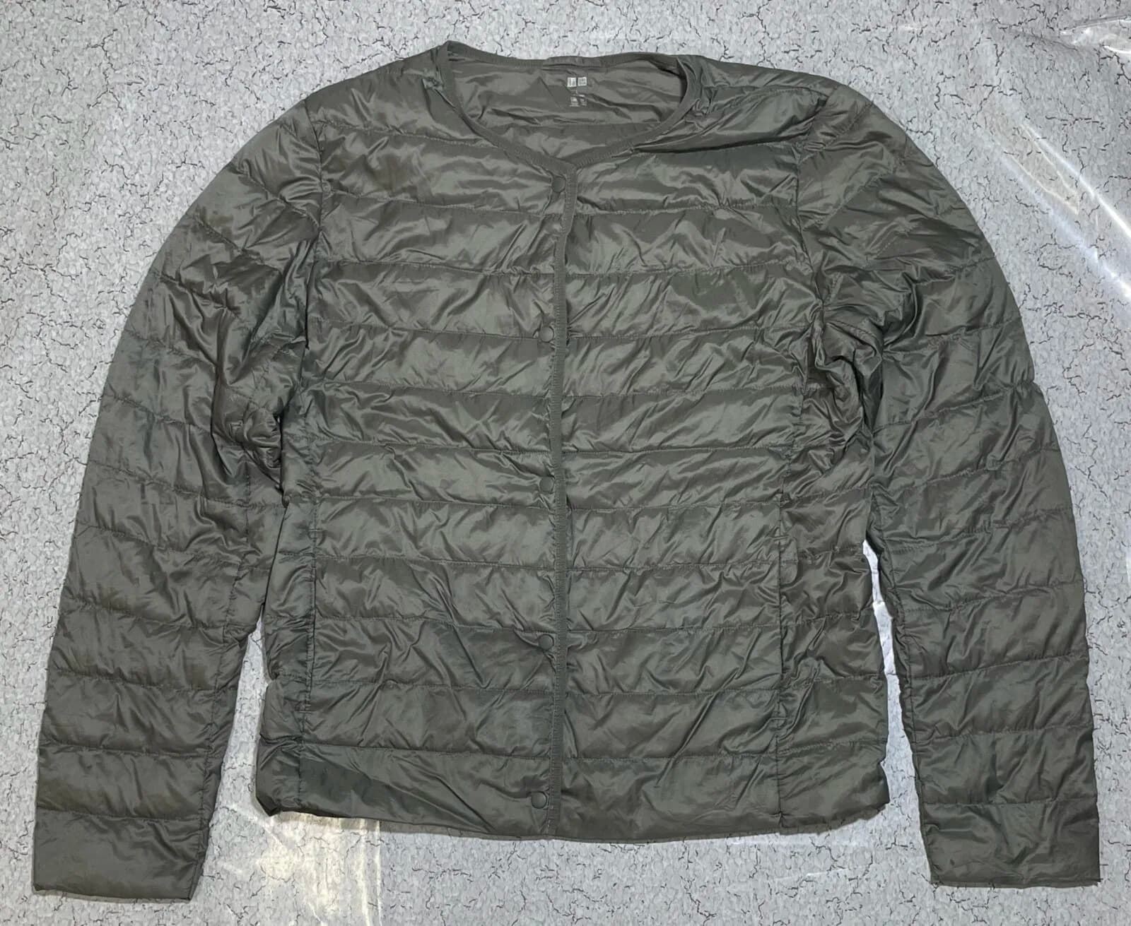 Uniqlo thrift puffer jacket India back view