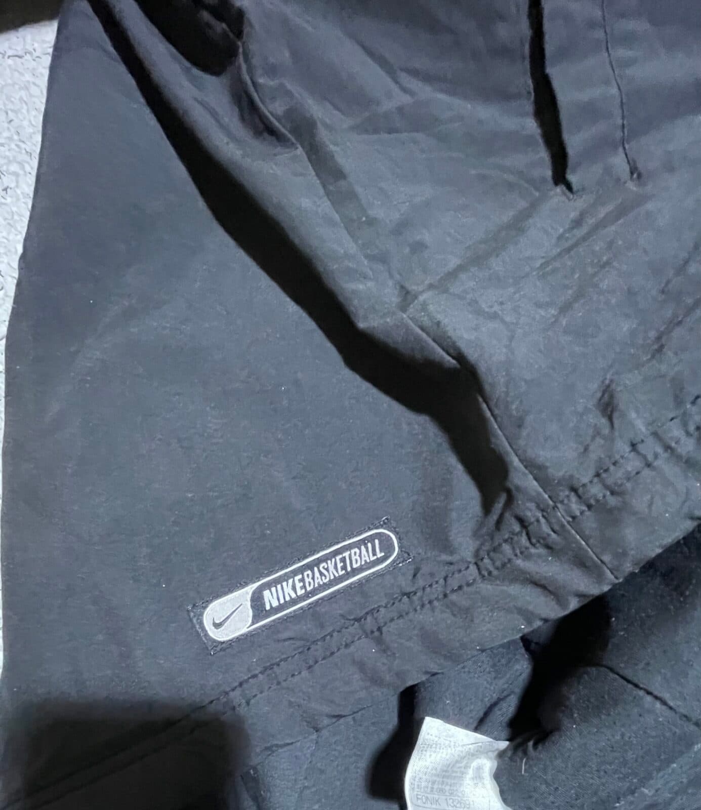 Nike thrift windbreaker jacket India detail view