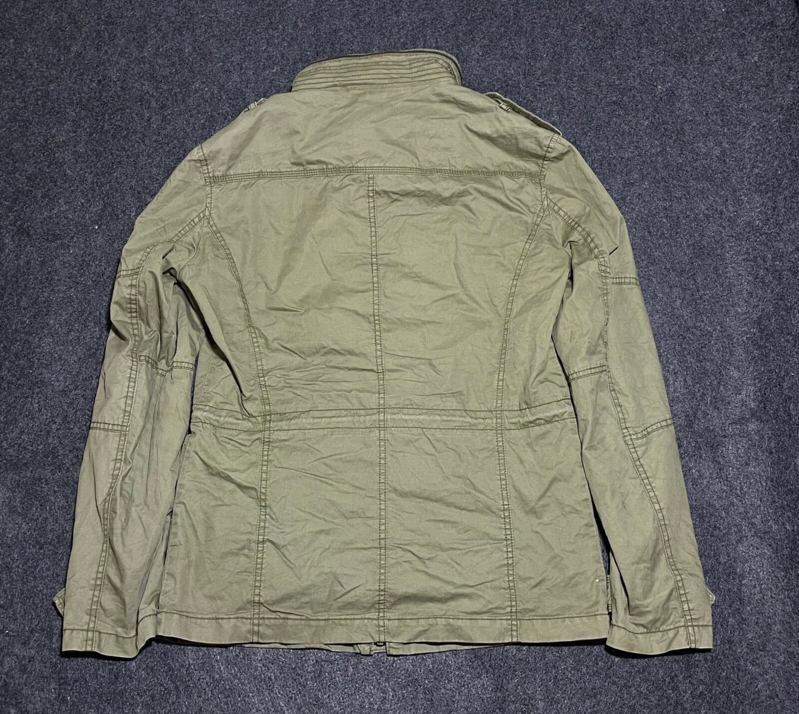 Branded thrift jacket India detail view