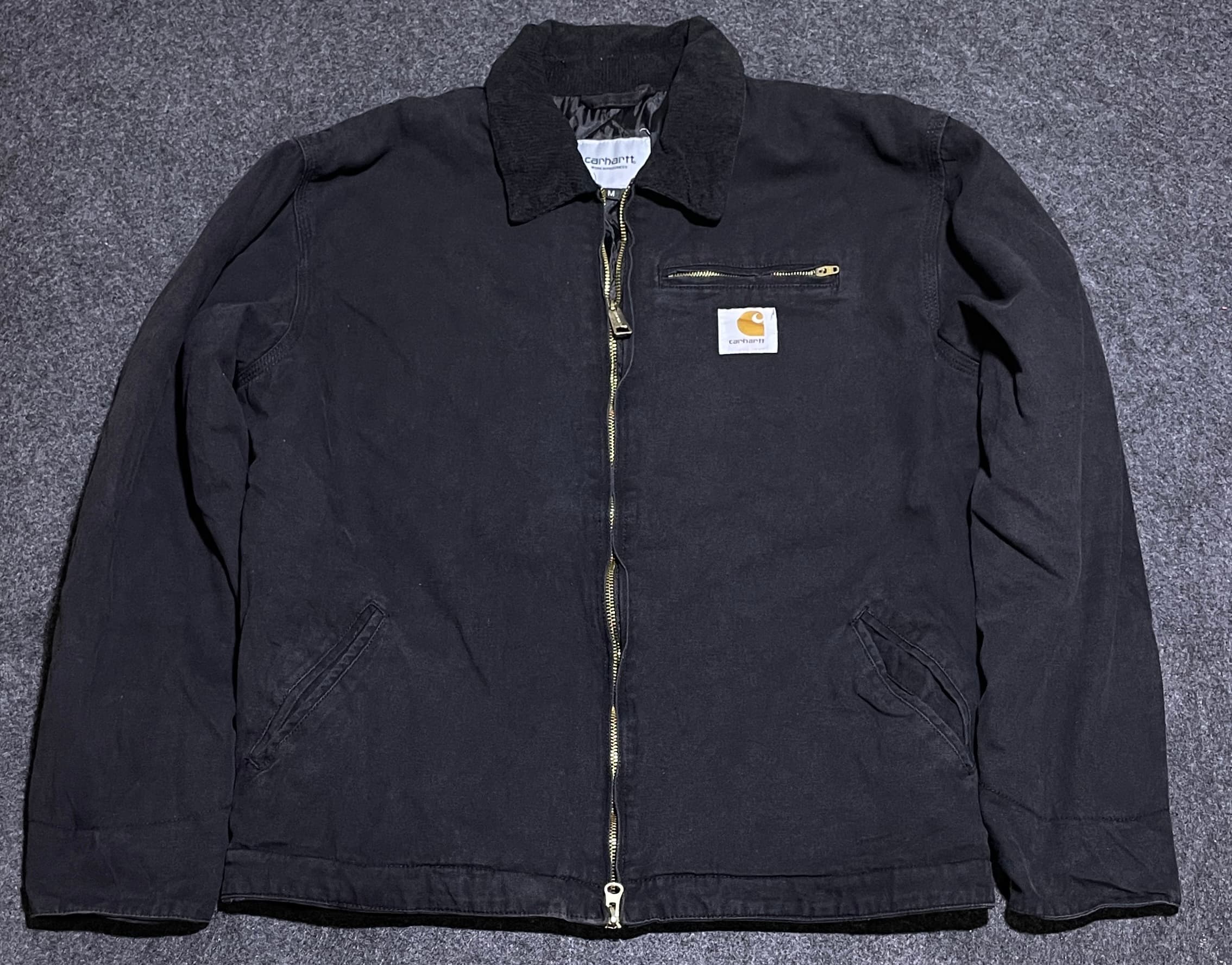 Carhartt thrift jacket India detail view