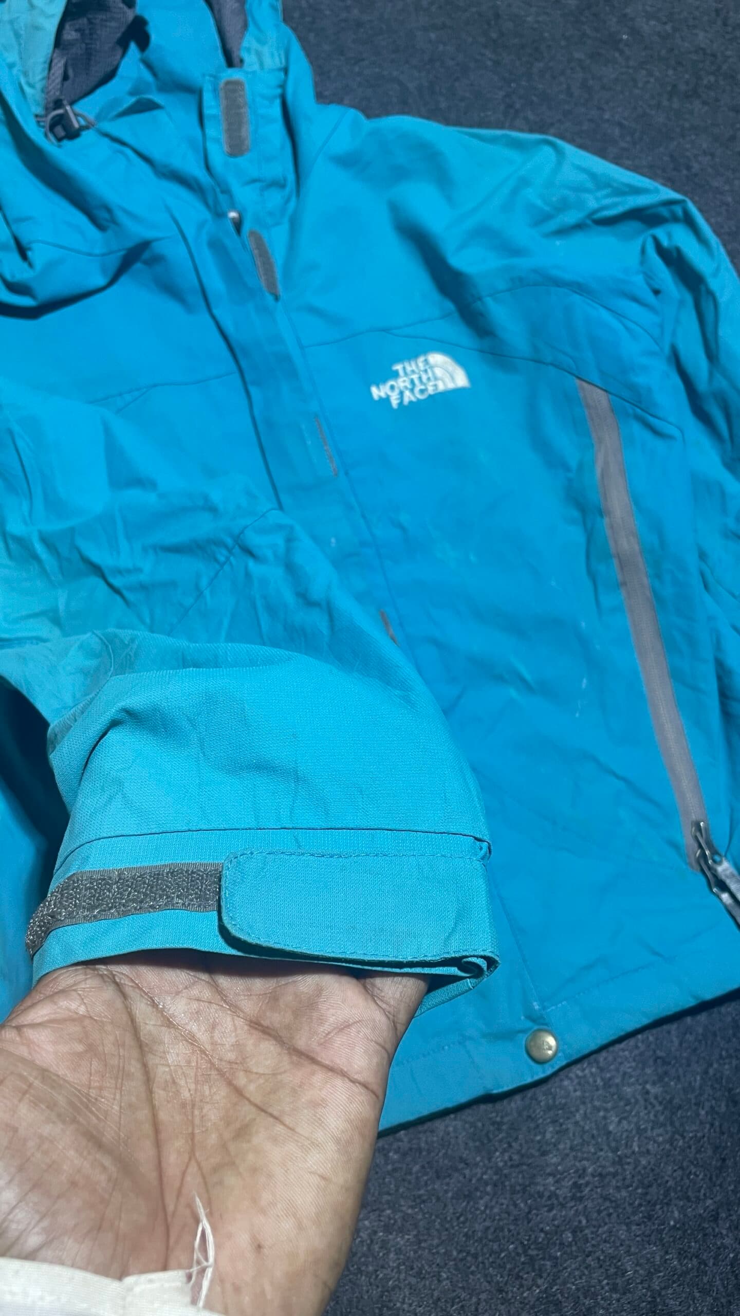The North Face GORE-TEX thrift waterproof jacket India close-up