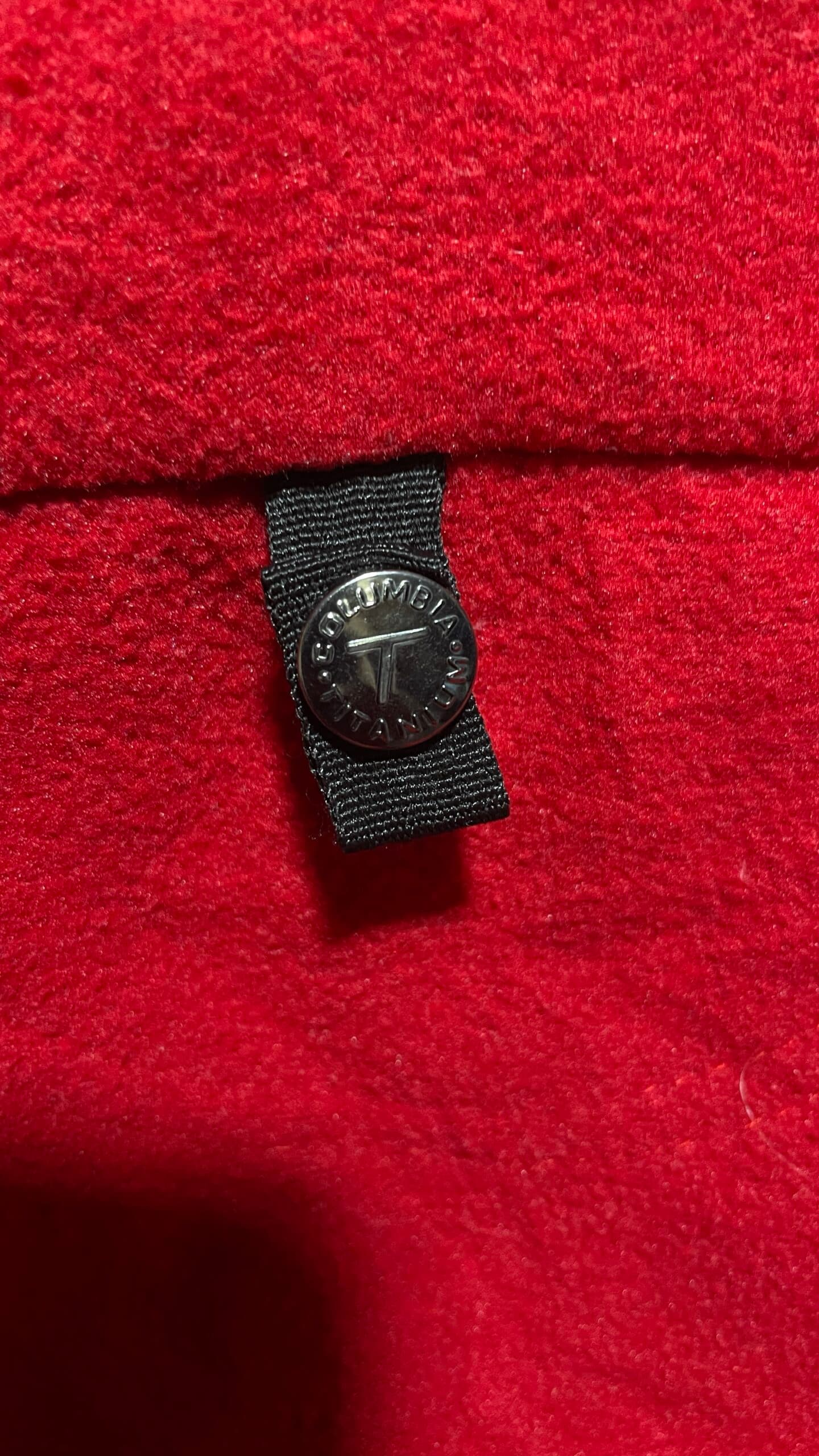 Columbia thrift fleece jacket India close-up