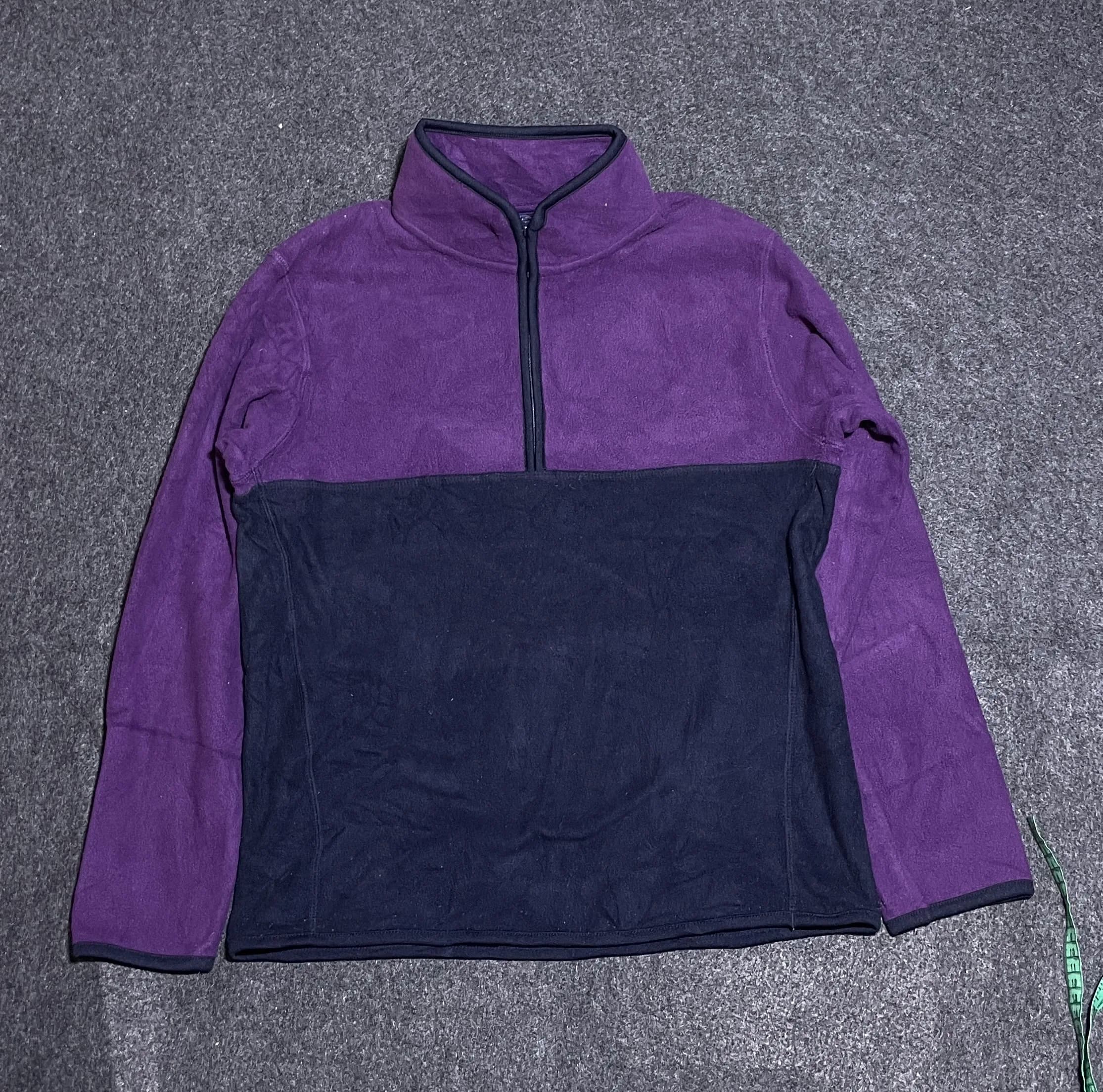 Uniqlo thrift fleece jacket India back view