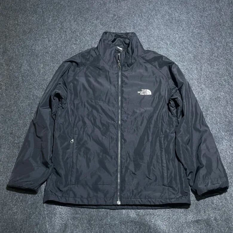 The North Face thrift puffer jacket India back view