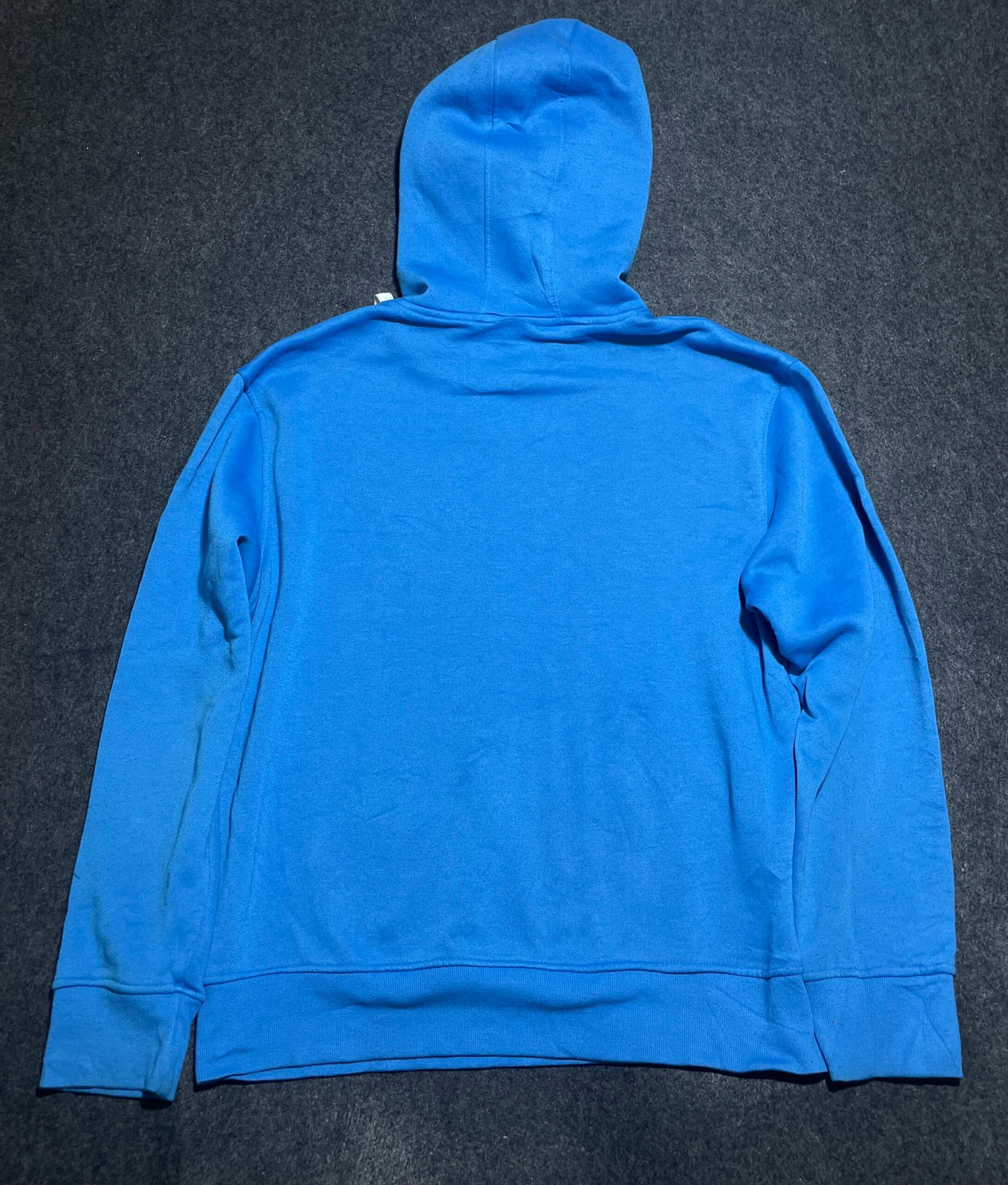 The North Face thrift hoodie India detail view