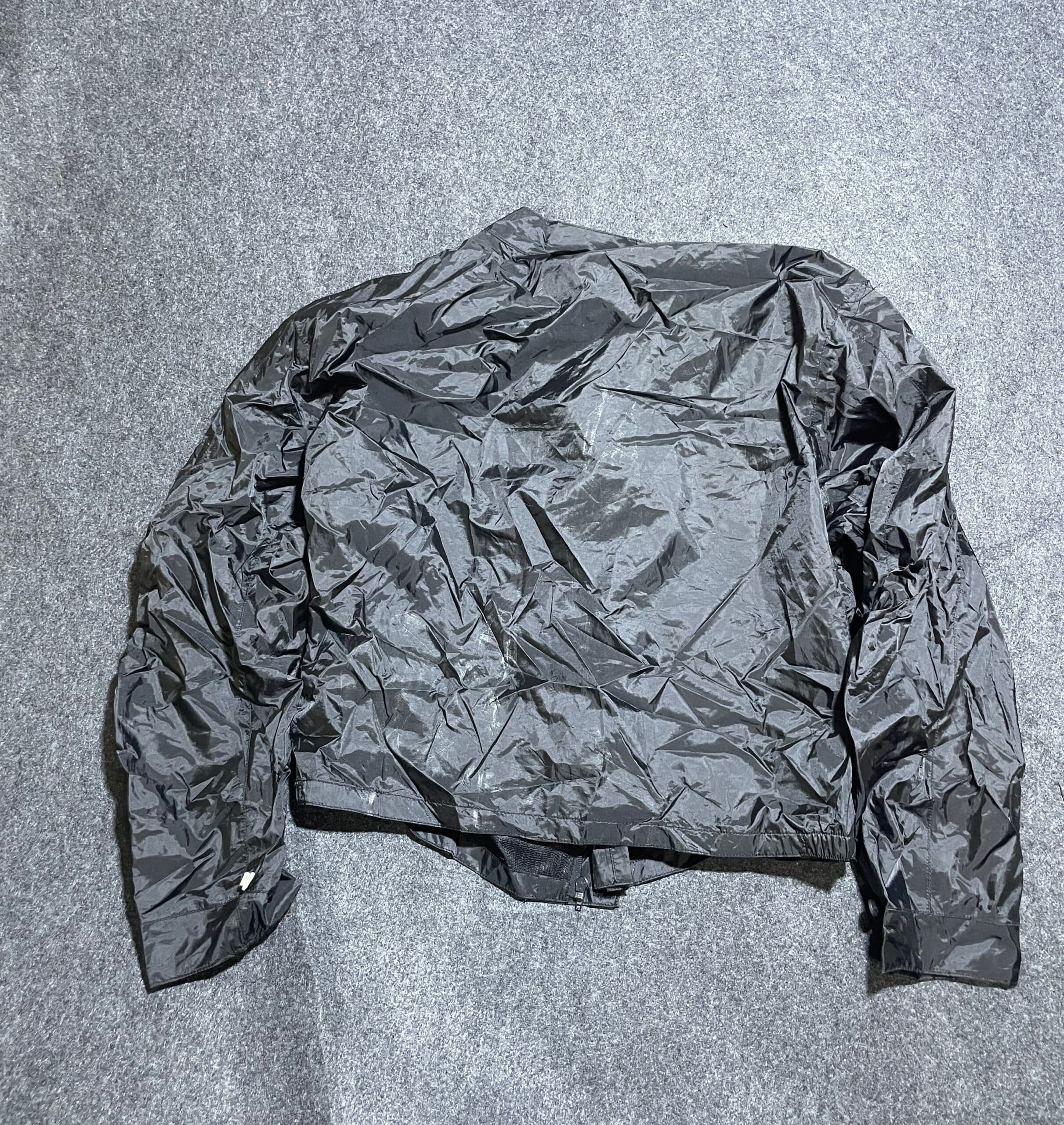 Probiker Bike Riding Monsoon Raincoat thrift clothing India close-up