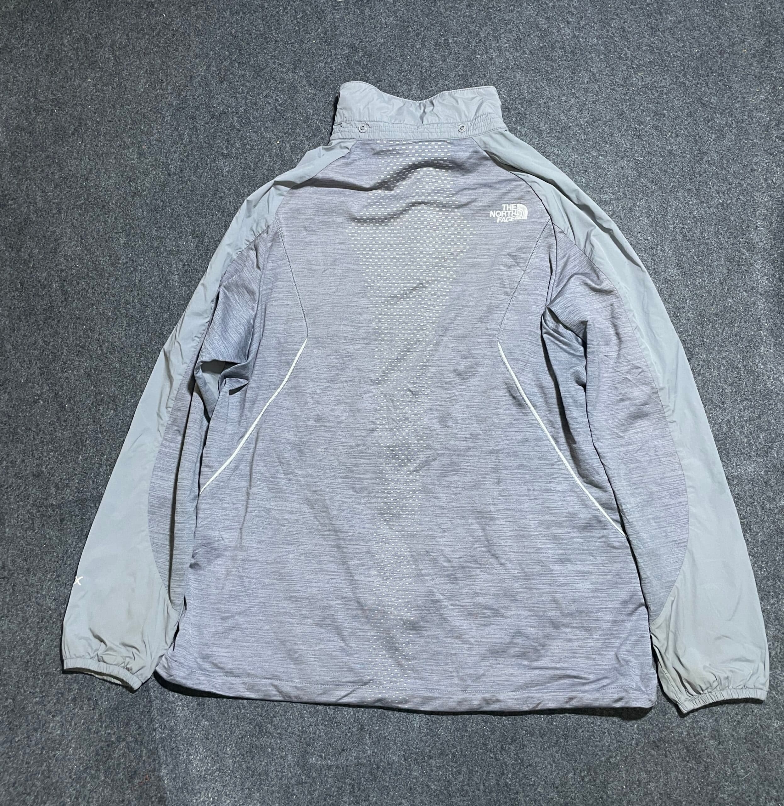 The North Face thrift jacket India detail view