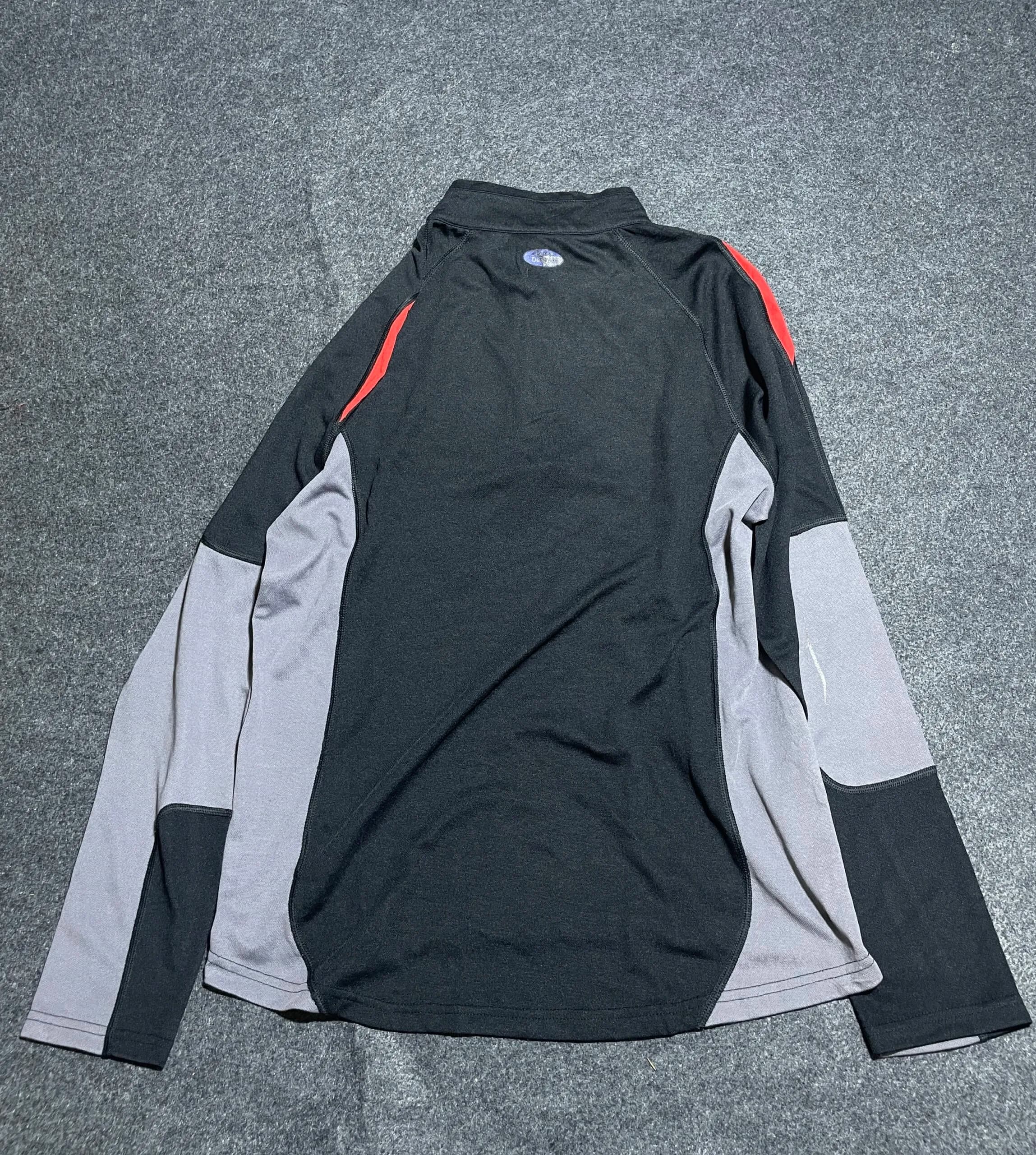 Asics Men’s Half Zip Sports Top – Size L Black &Amp; Grey thrift clothing India back view