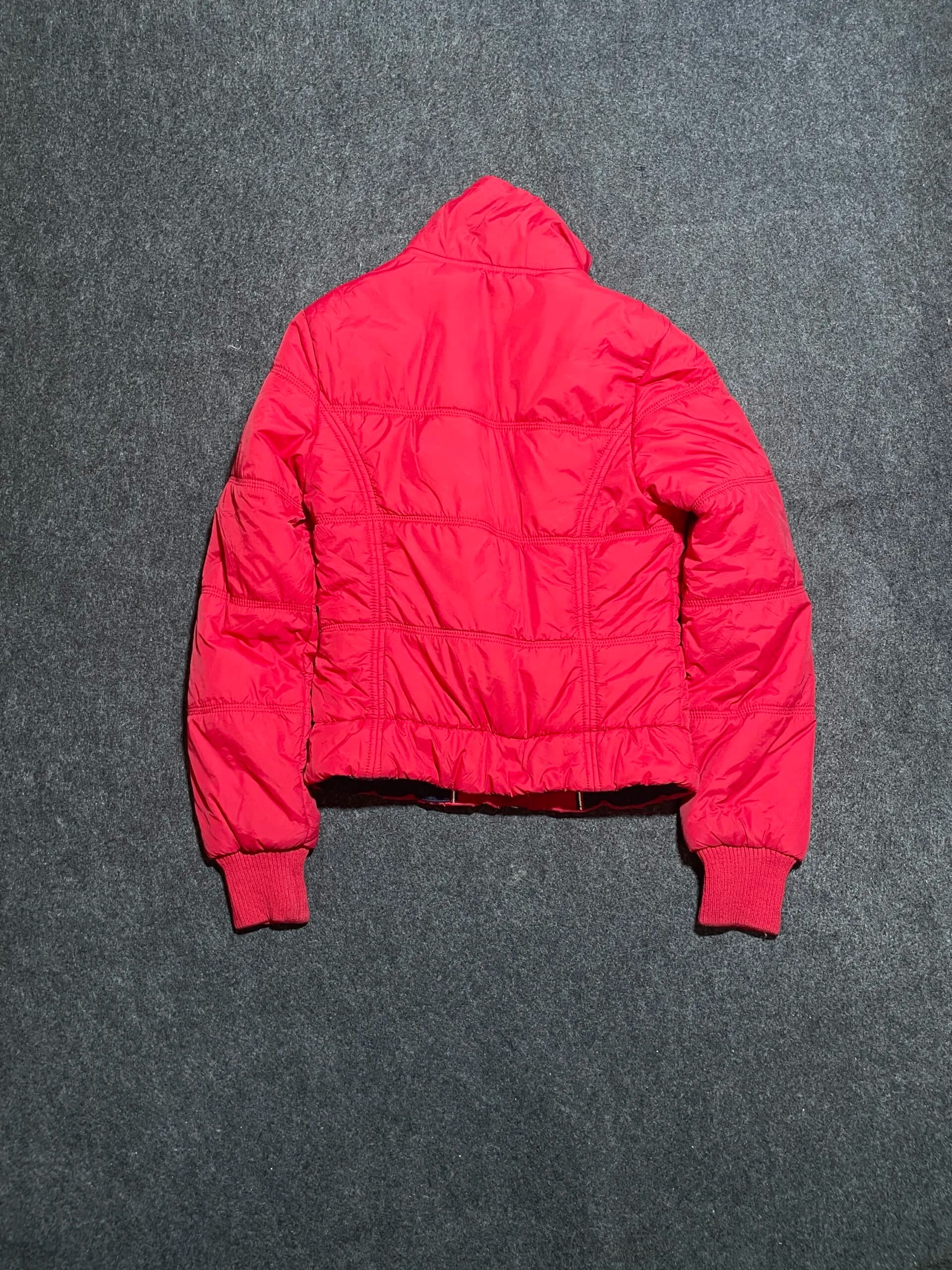 Tommy Hilfiger thrift puffer jacket India back view