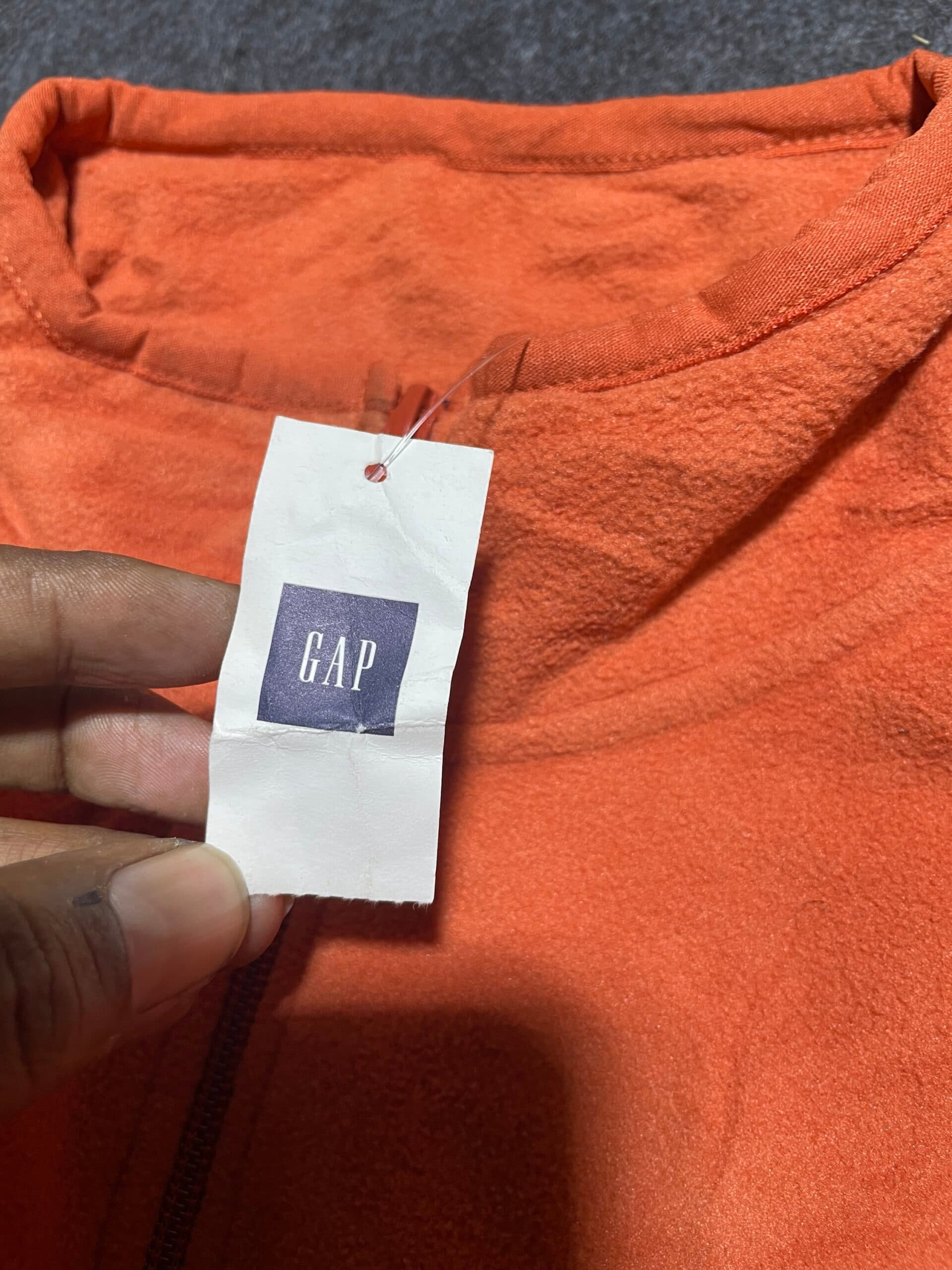 GAP thrift fleece jacket India detail view